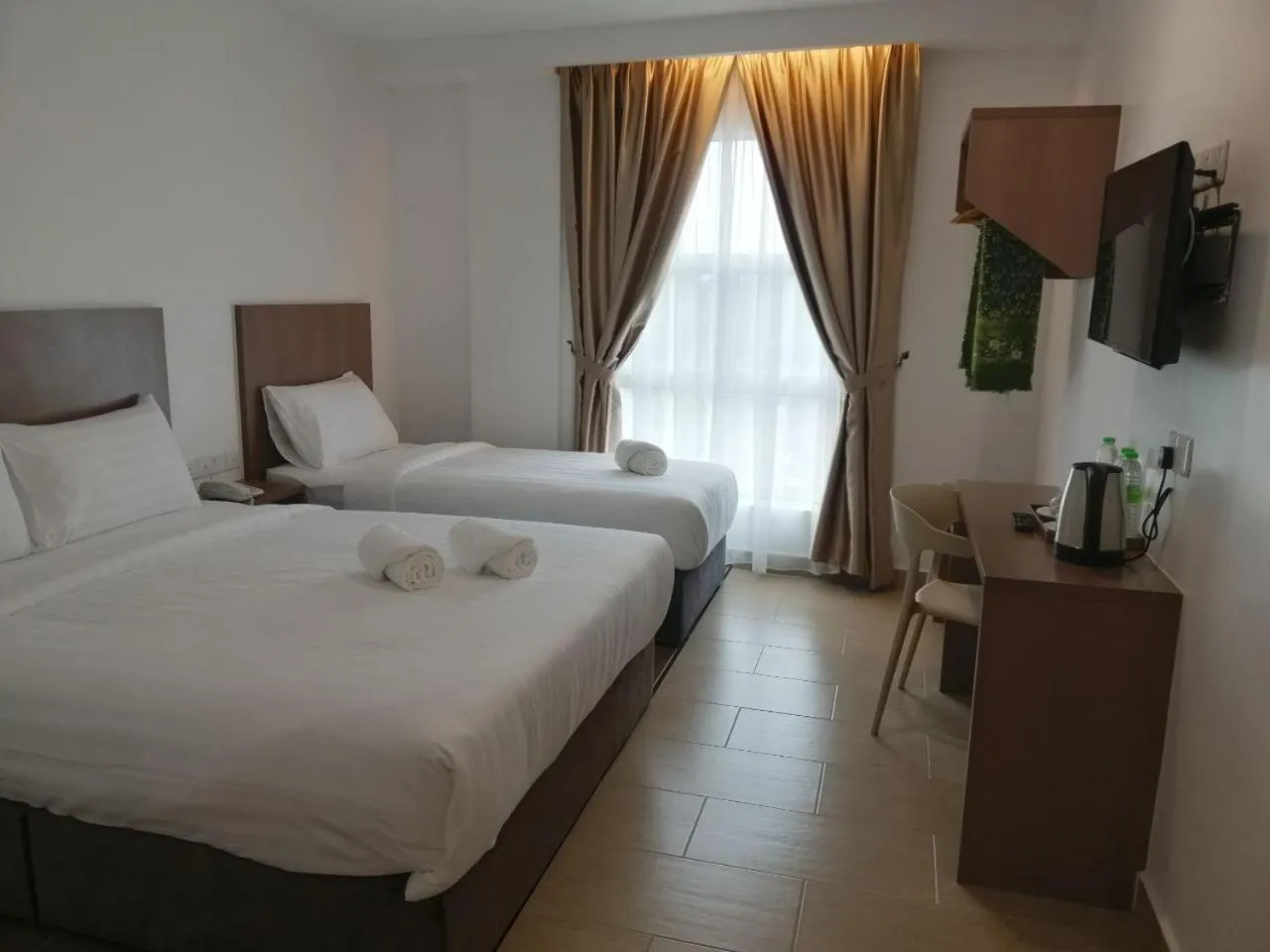 Bedroom, Bed in DSH Hotel