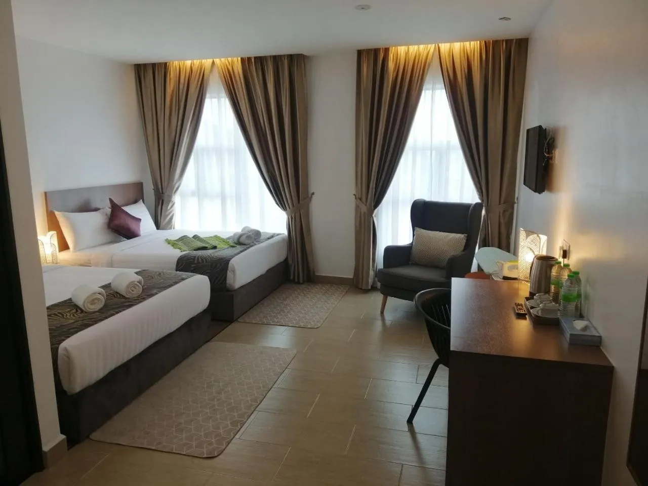 Bedroom, Bed in DSH Hotel