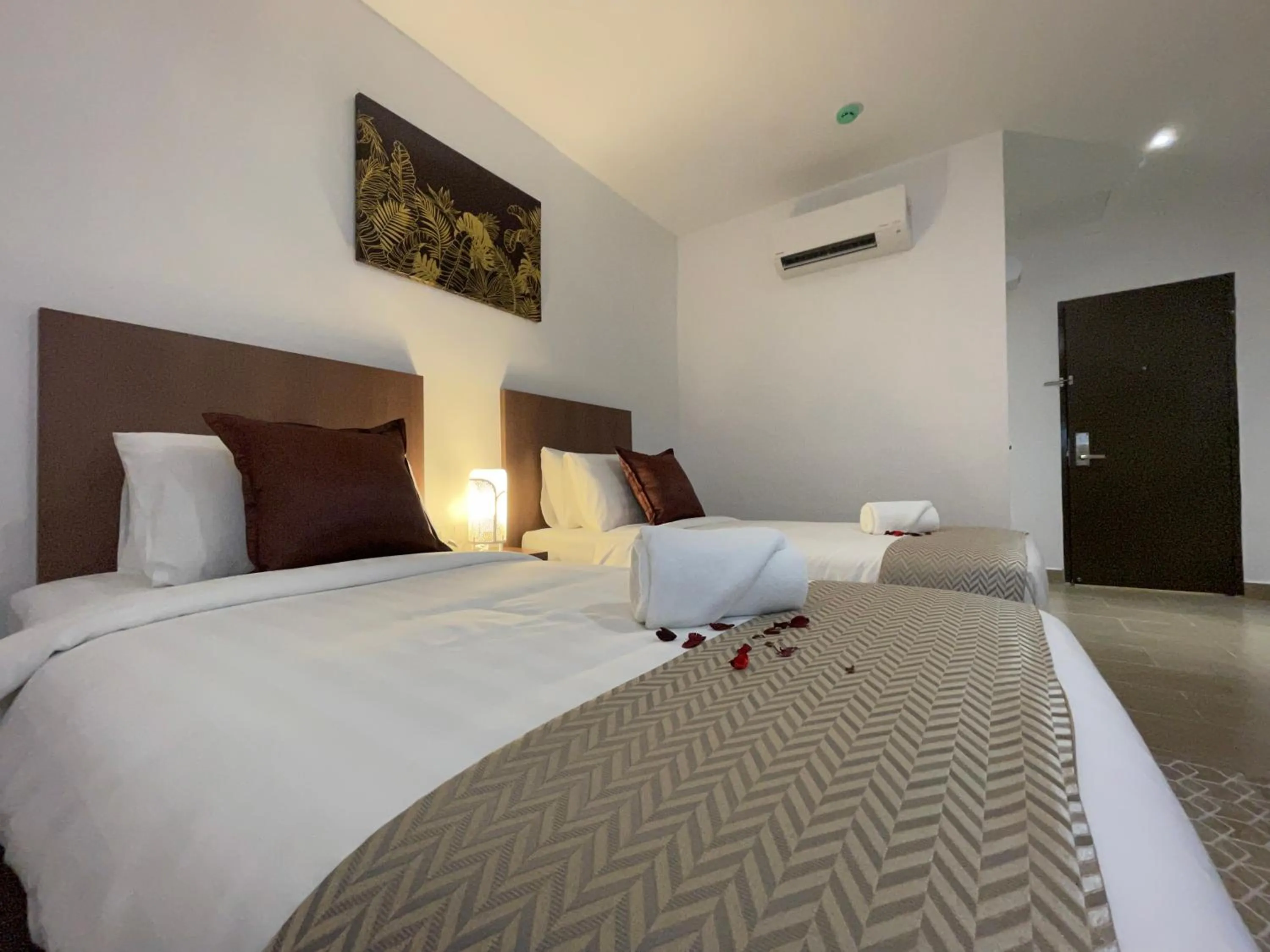 Bedroom, Bed in DSH Hotel