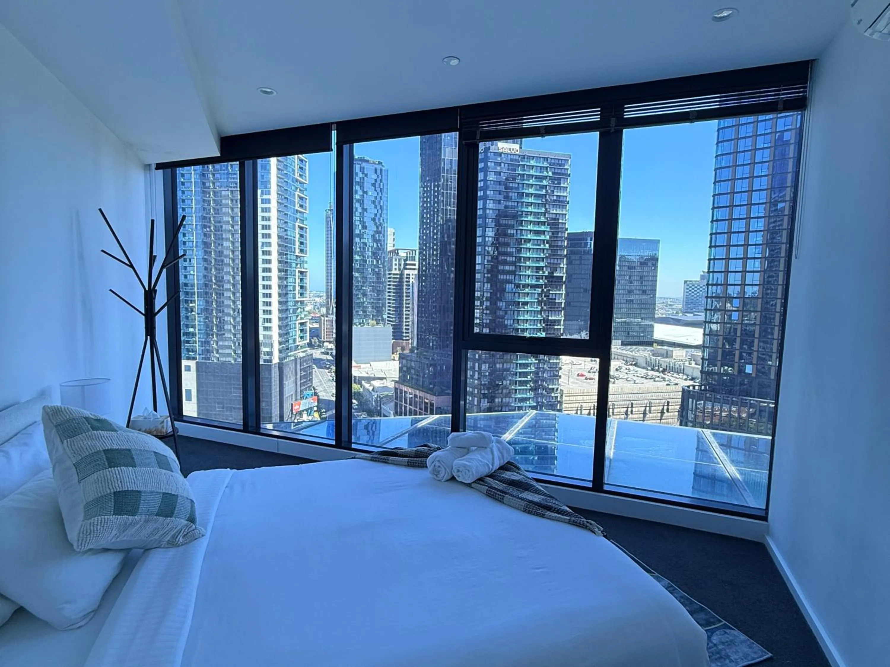 Photo of the whole room, Bed in Southbank Serenity 2BR, Parking, and Wi-Fi
