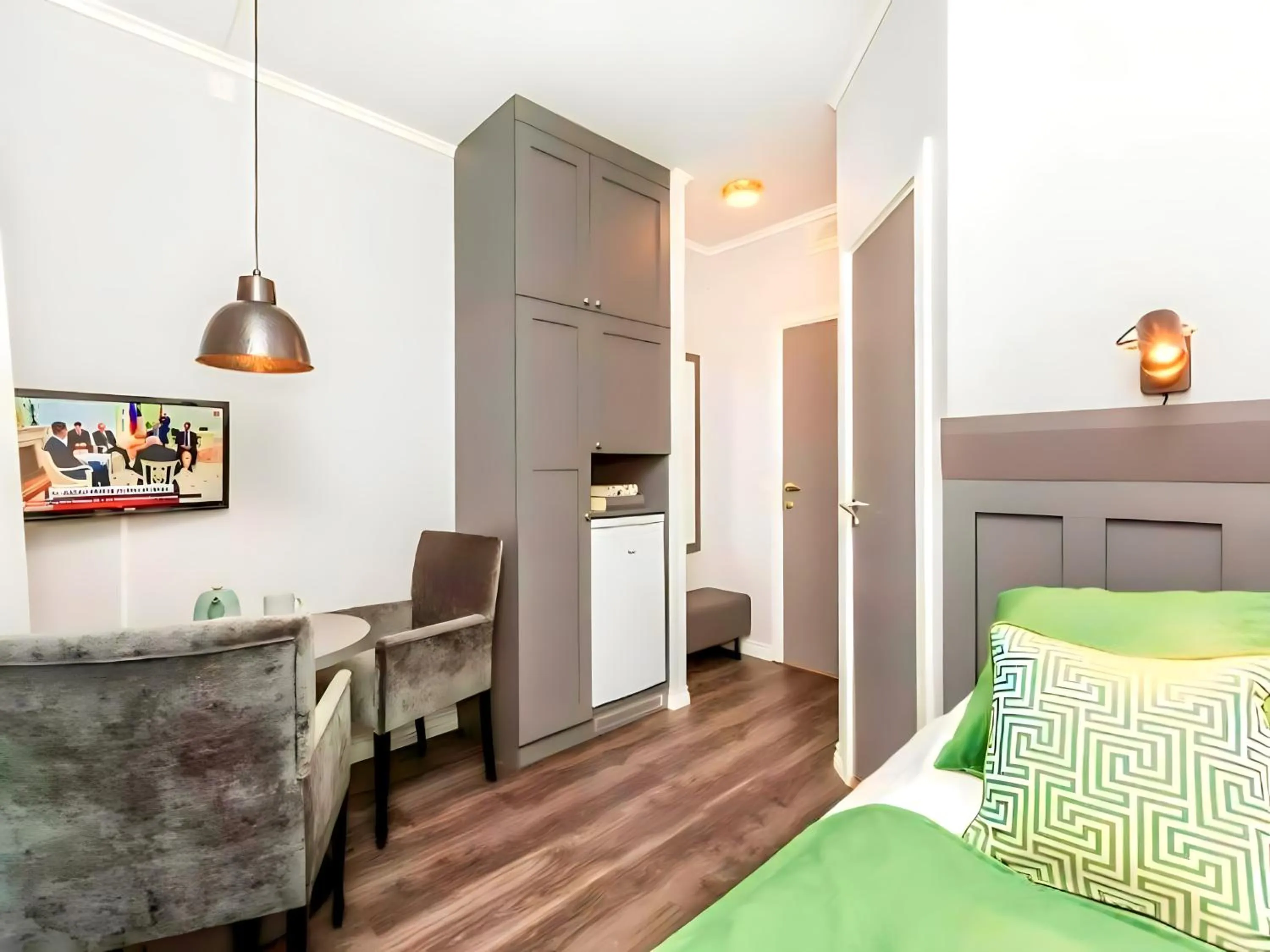 Photo of the whole room, Bed in Oslo Airport Budget Apartments