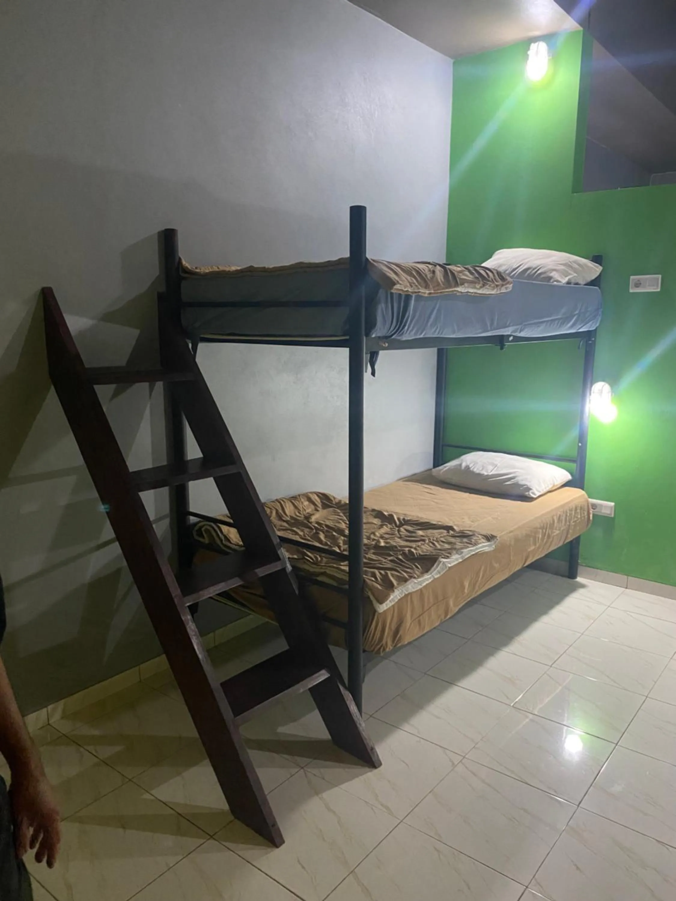 PACA'S Reggae Bar & Hostel