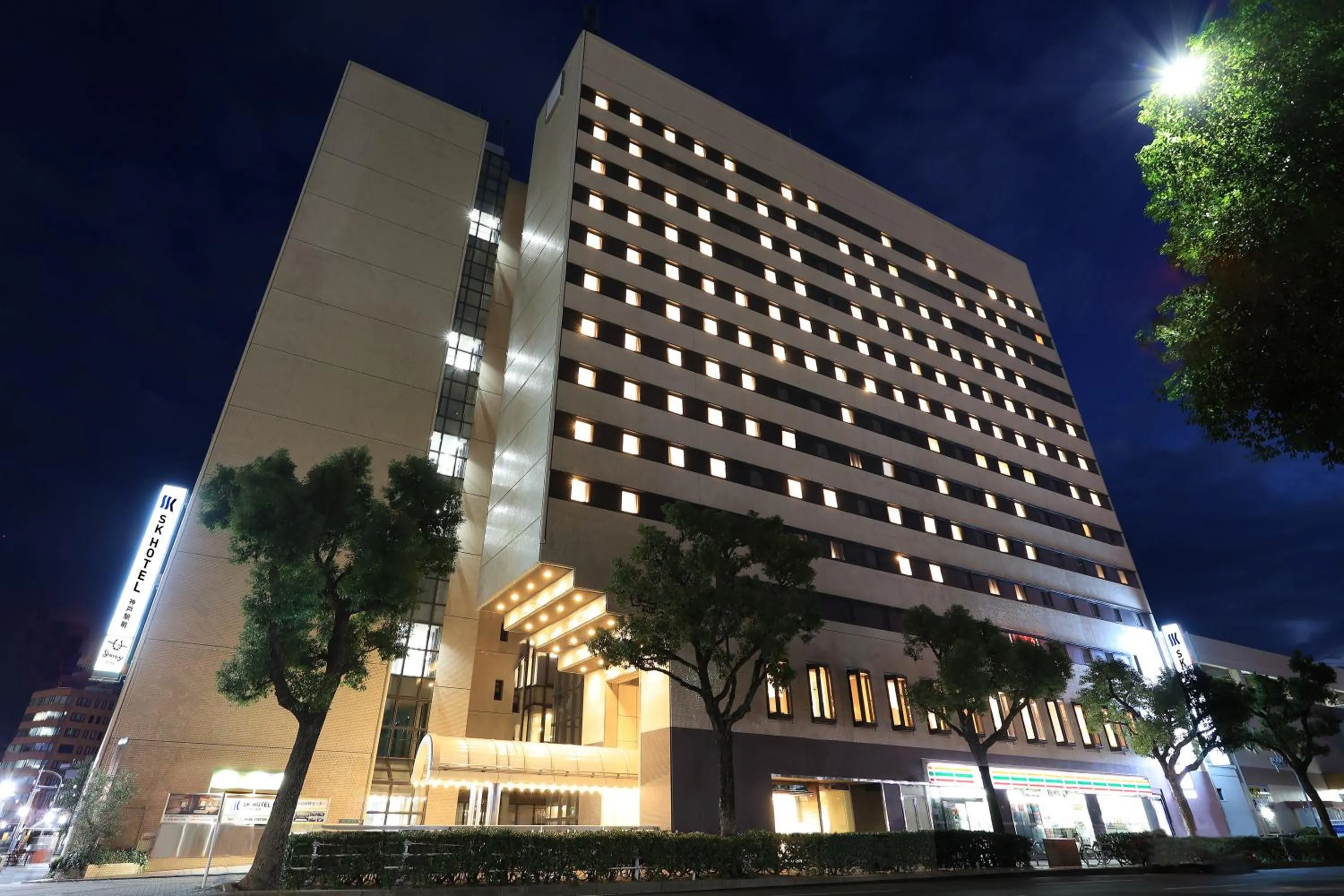 Property building in SK HOTEL Kobe Ekimae
