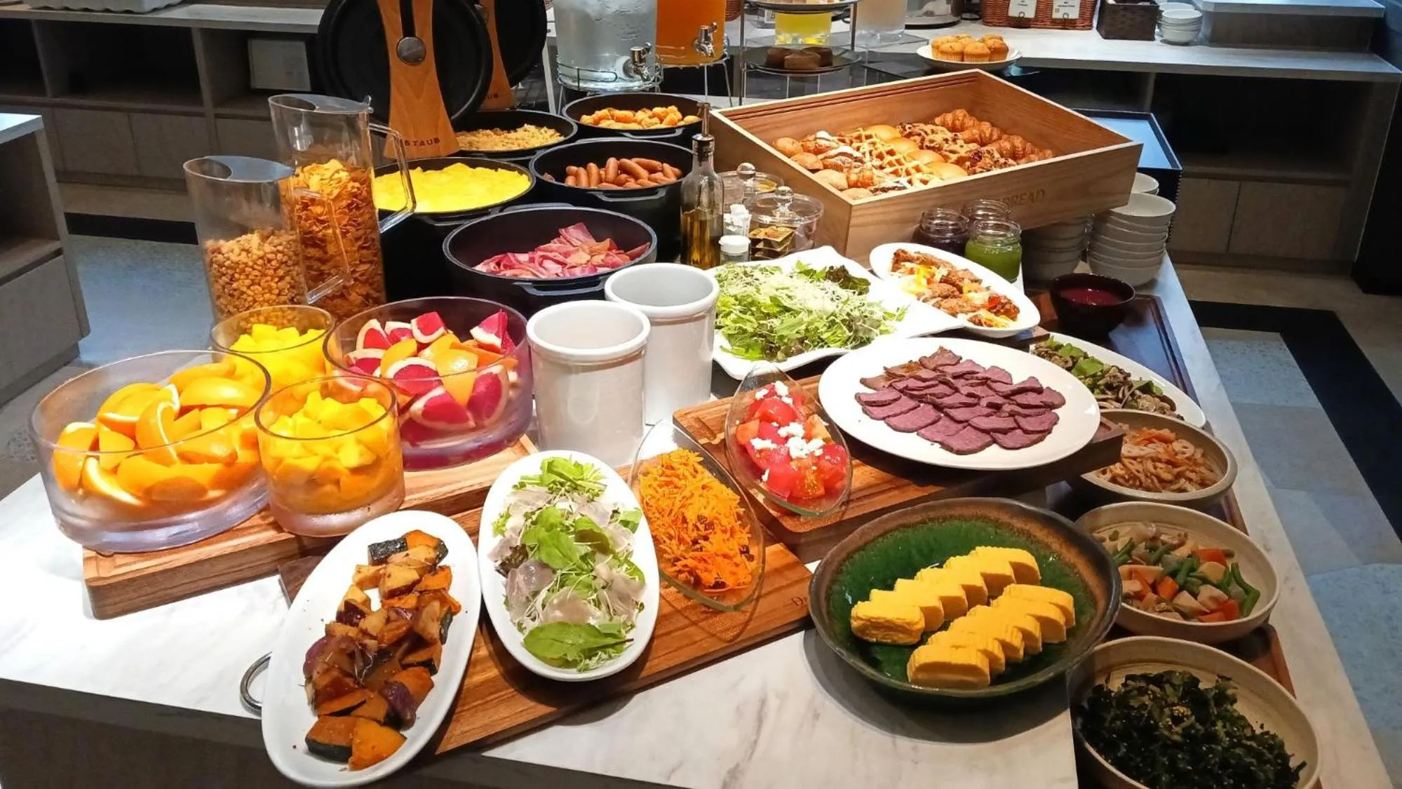 Restaurant/places to eat in SK HOTEL Kobe Ekimae