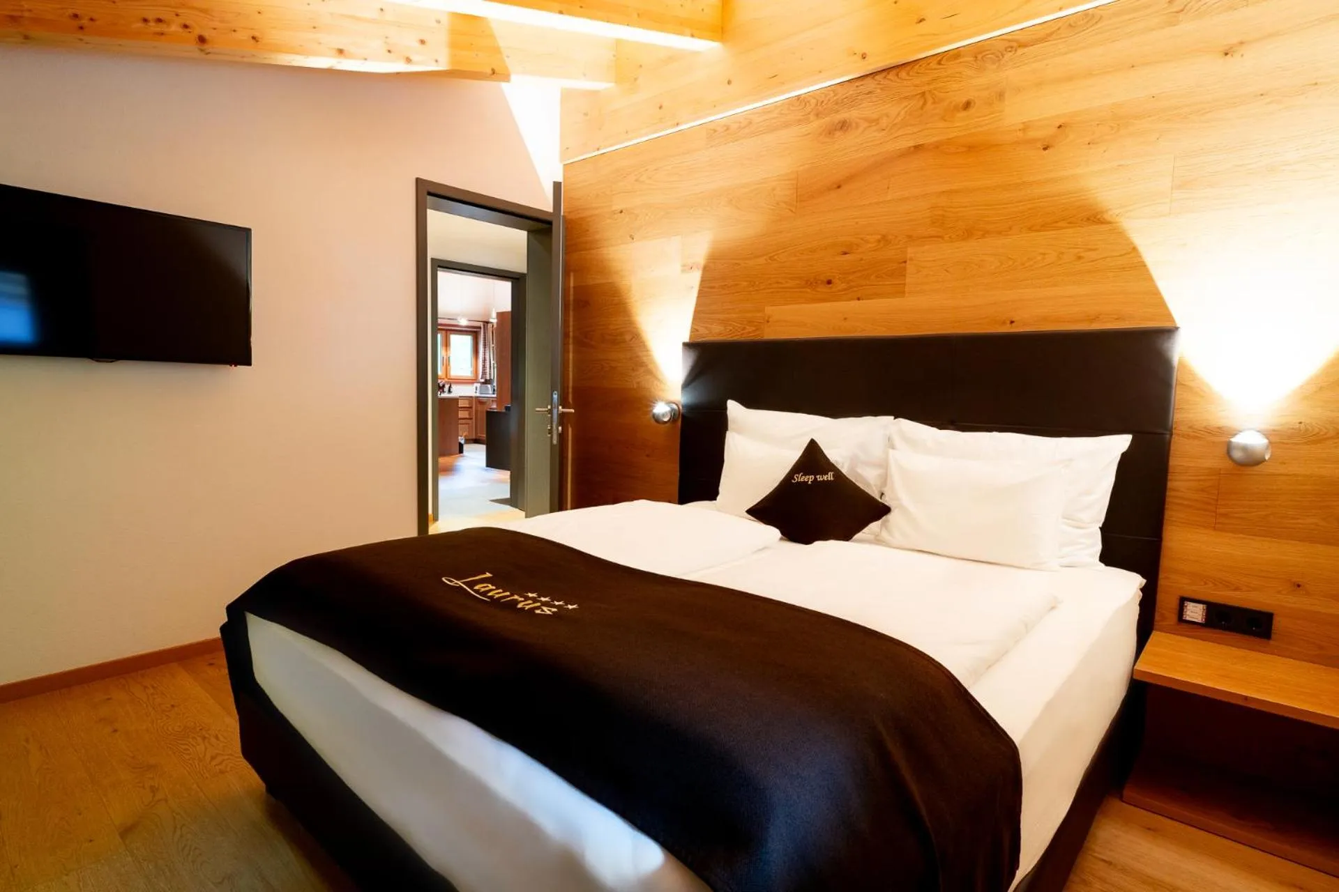 Bed in Apart-Hotel Laurus Lech