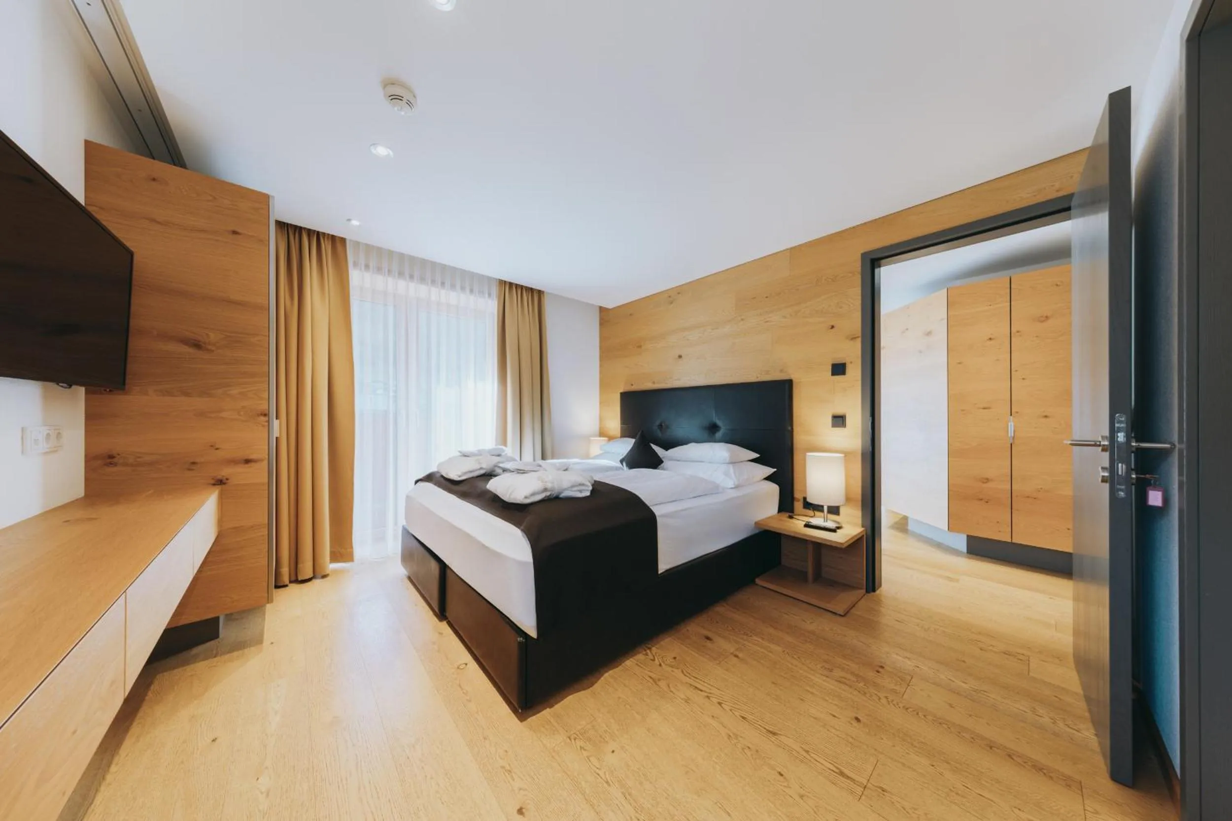 Bed in Apart-Hotel Laurus Lech