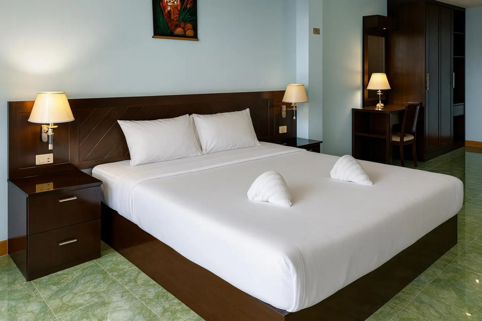 Bed in Riviera Patong