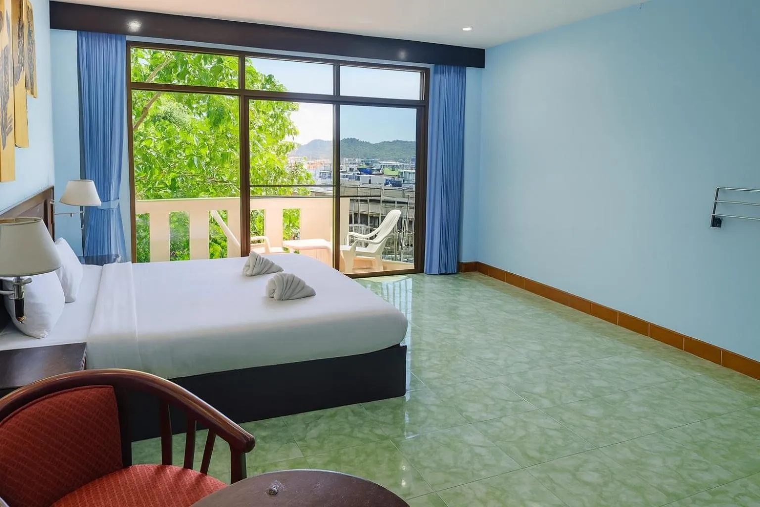 Bed in Riviera Patong