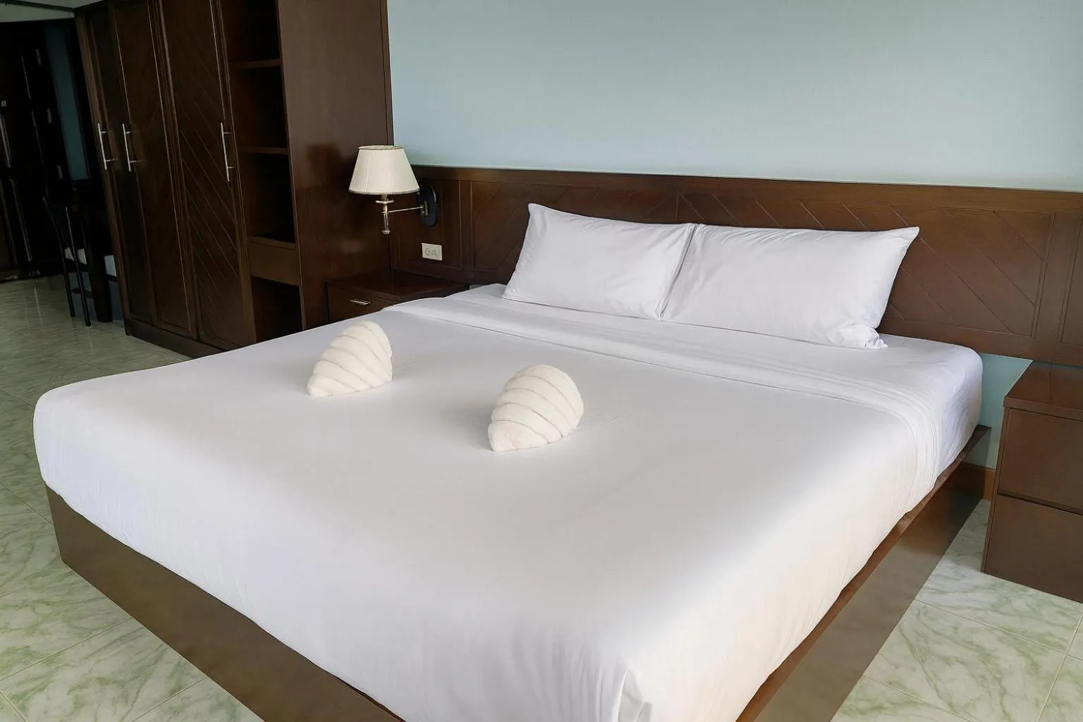Bed in Riviera Patong