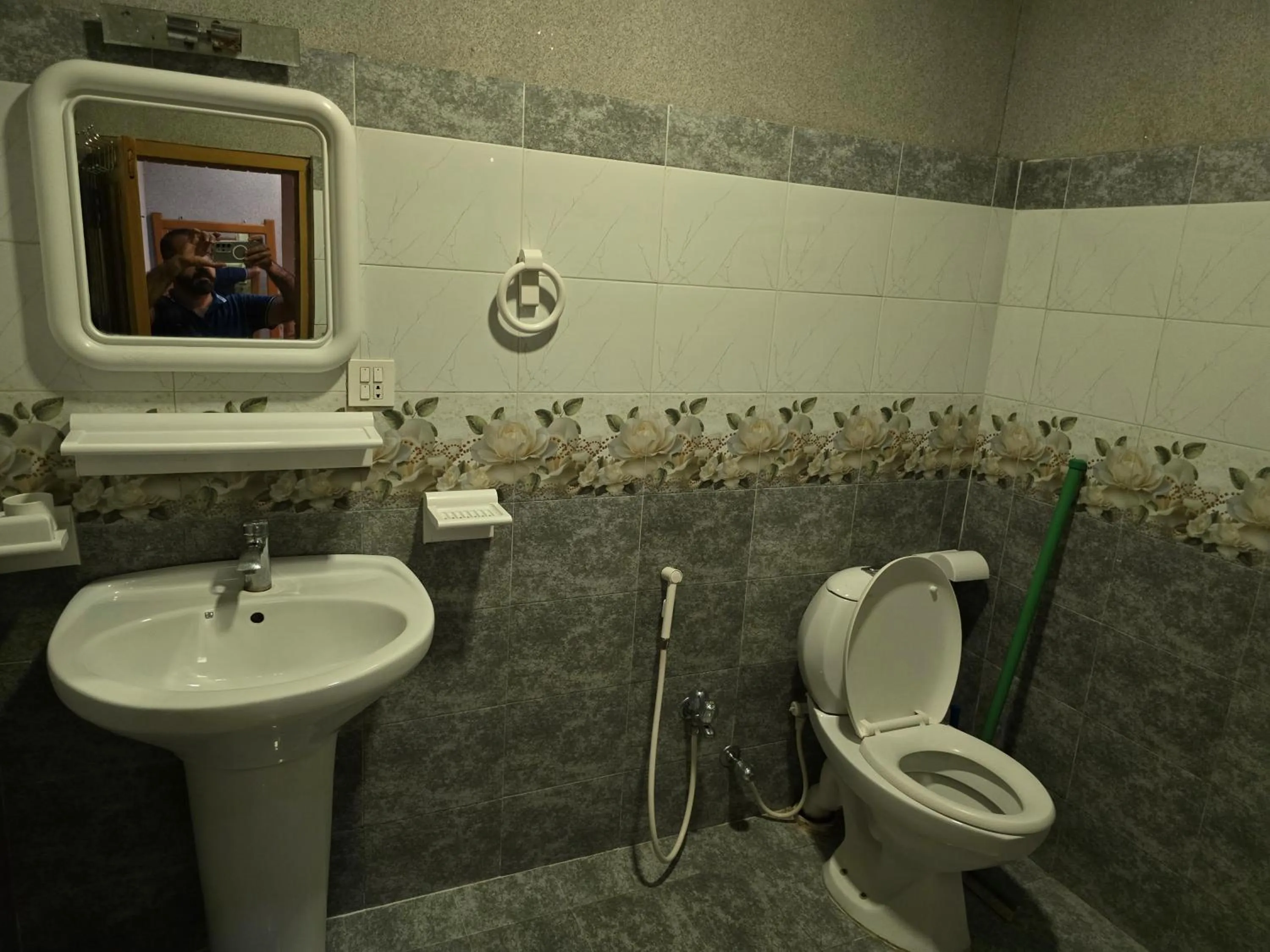 Bathroom in Kashmir lodge