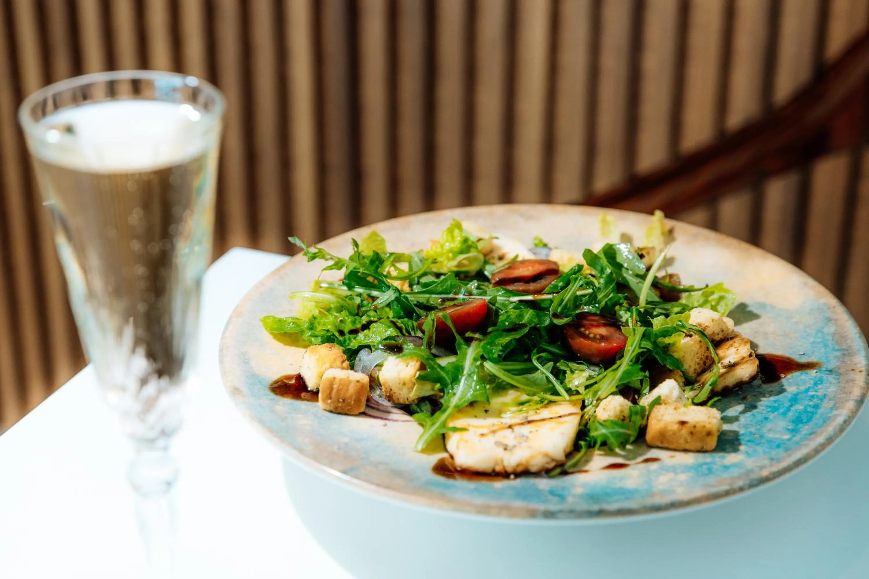 Food and drinks in Regency Boutique Hotel Holiday Suites