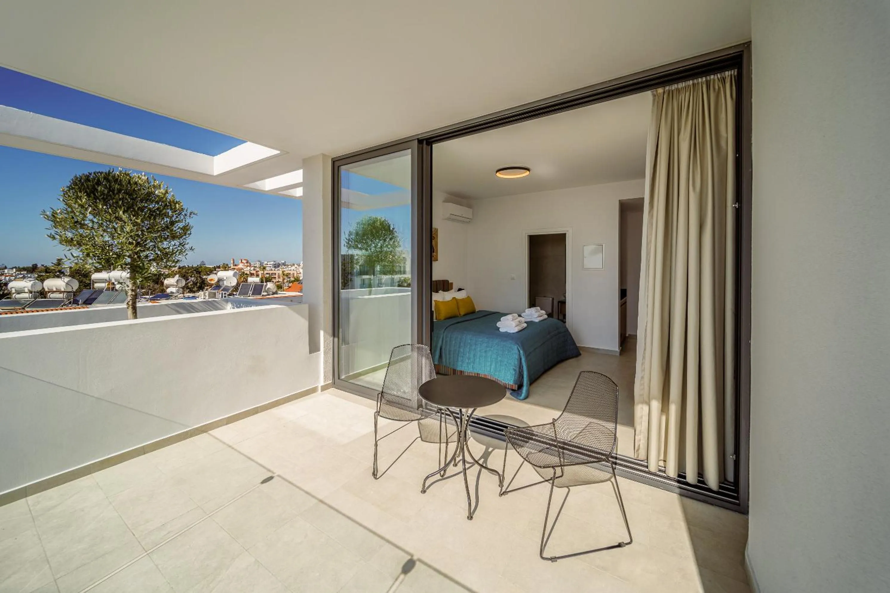 Day in Regency Boutique Hotel Holiday Suites