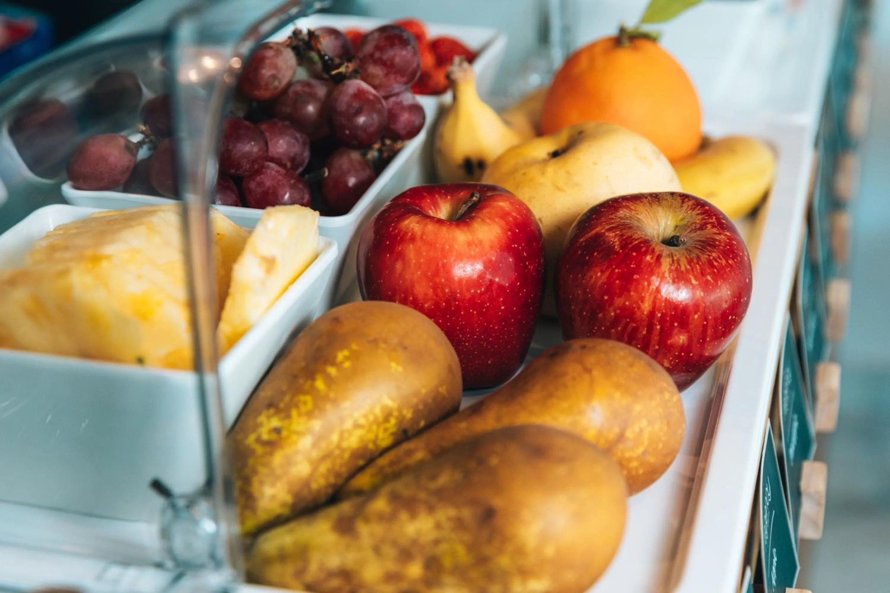 Food and drinks in Regency Boutique Hotel Holiday Suites