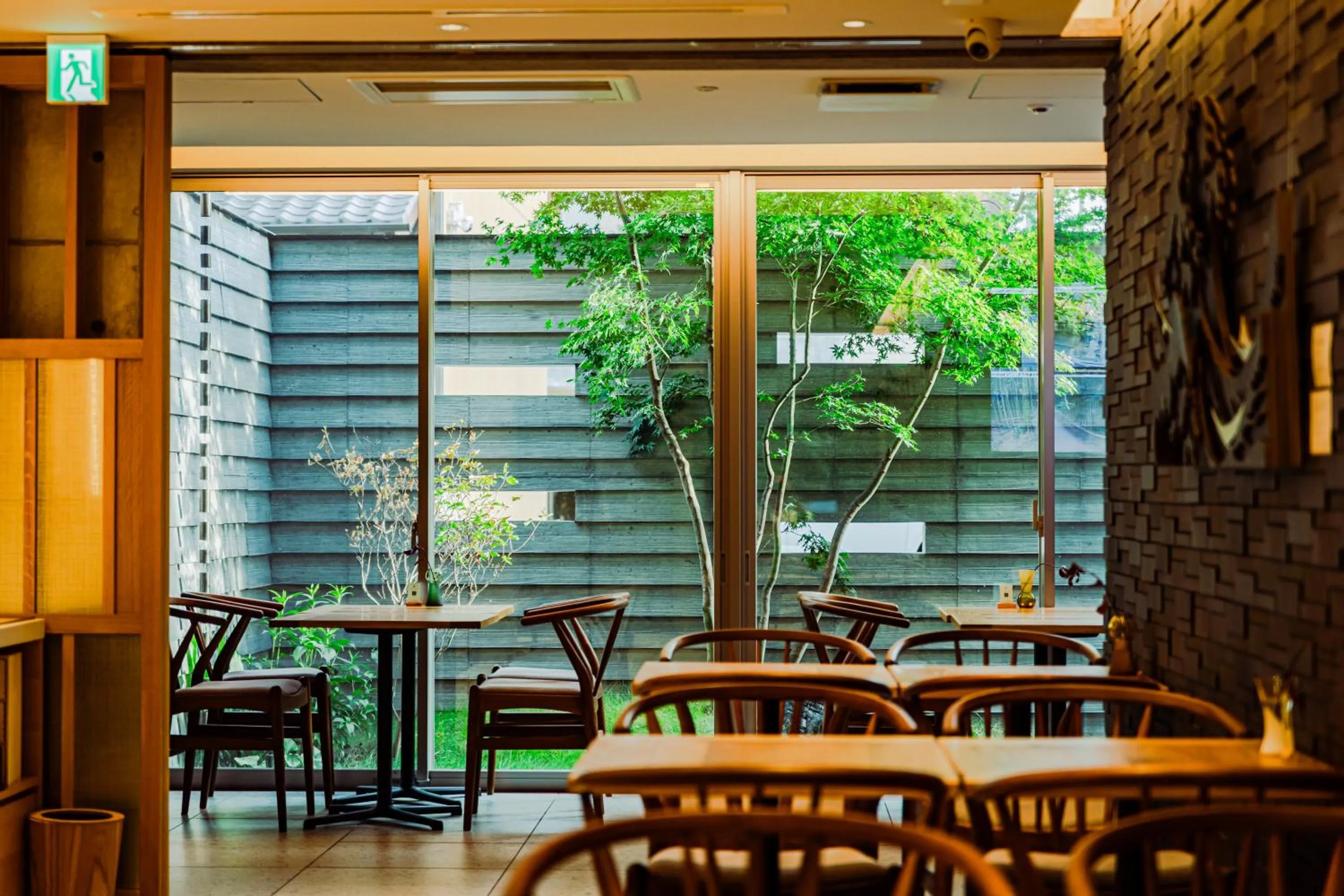 Restaurant/places to eat in Gion Elite Terrace