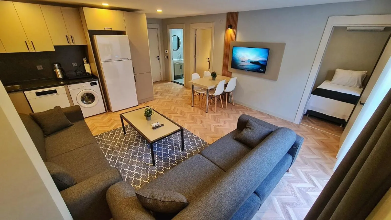 Kitchen or kitchenette in Moon Suites