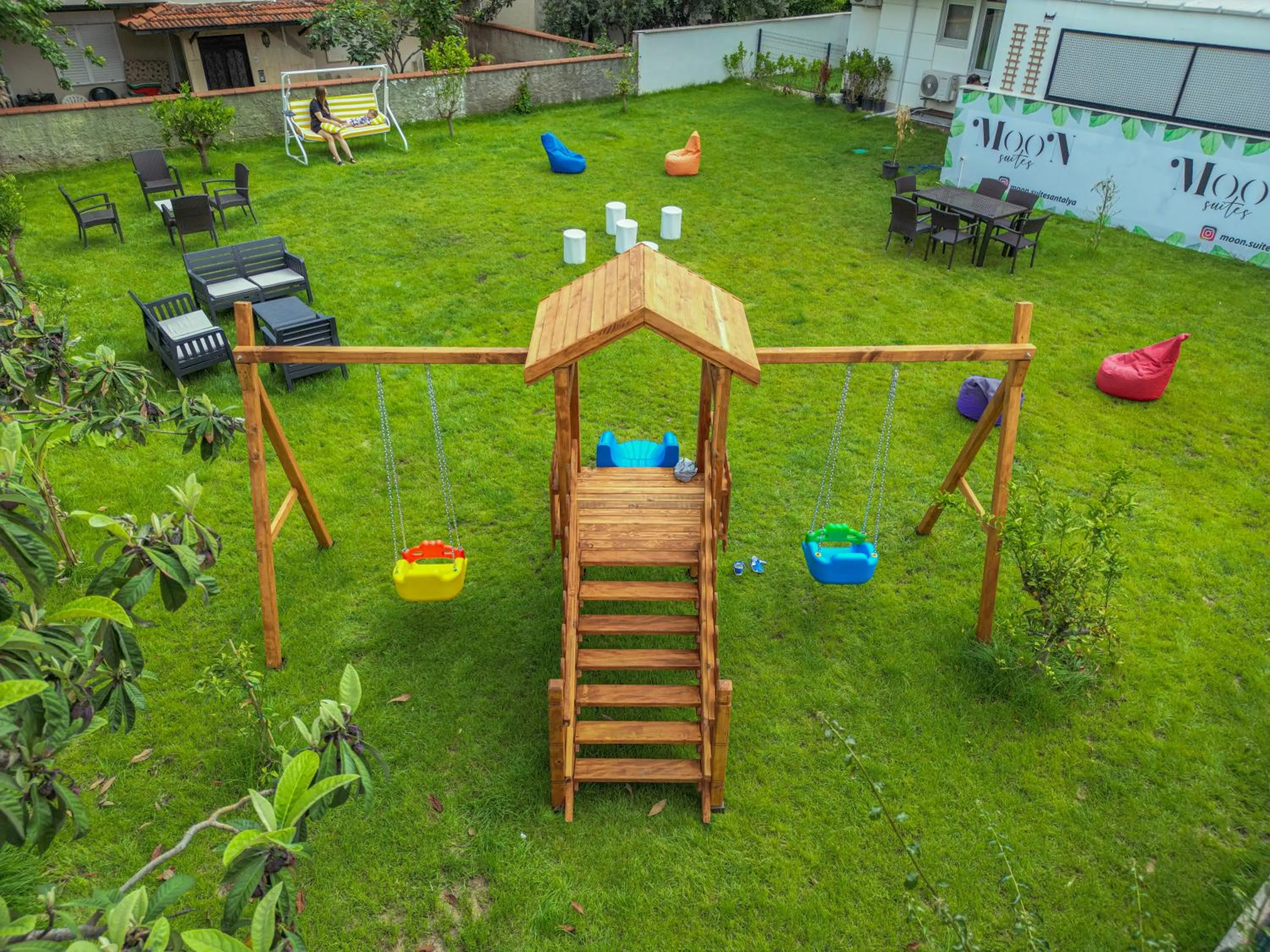 Spring in Moon Suites