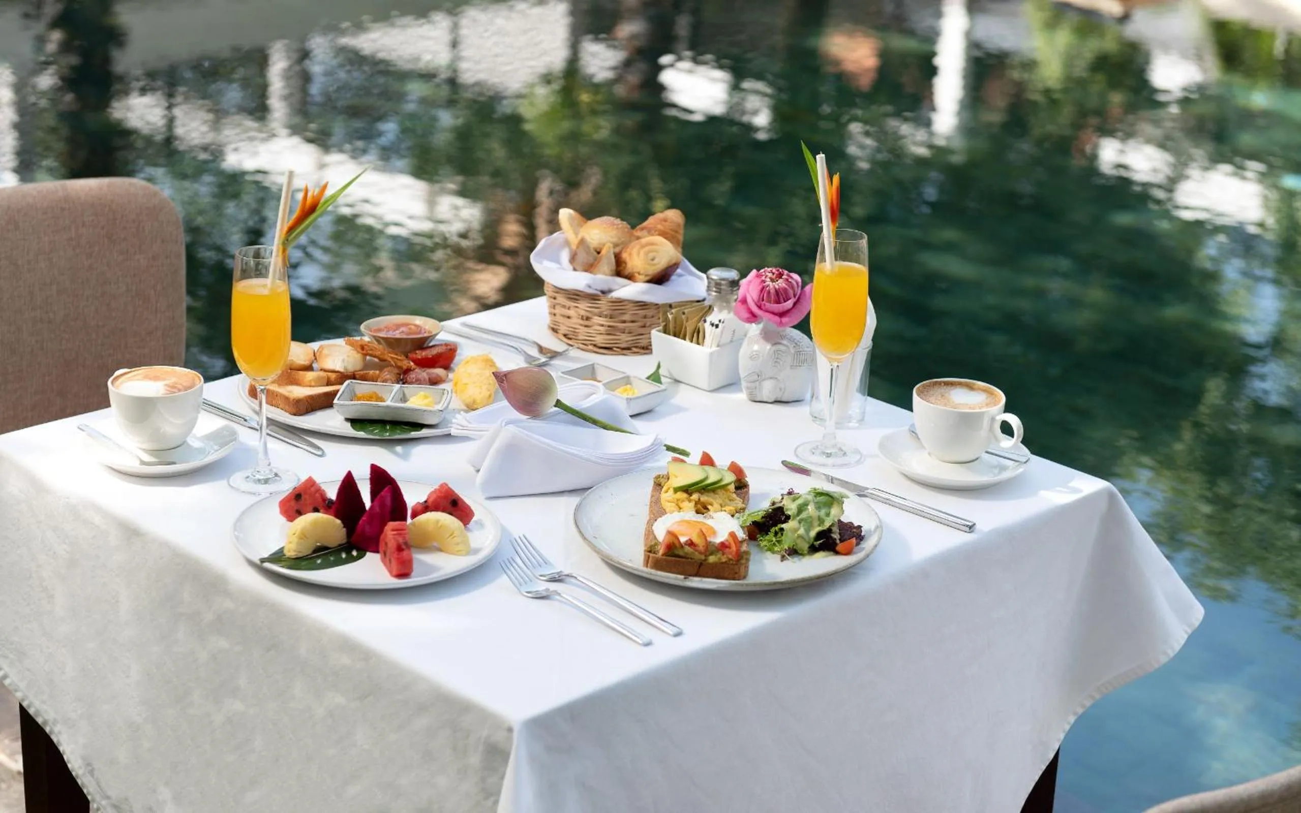 Breakfast in The Elephant