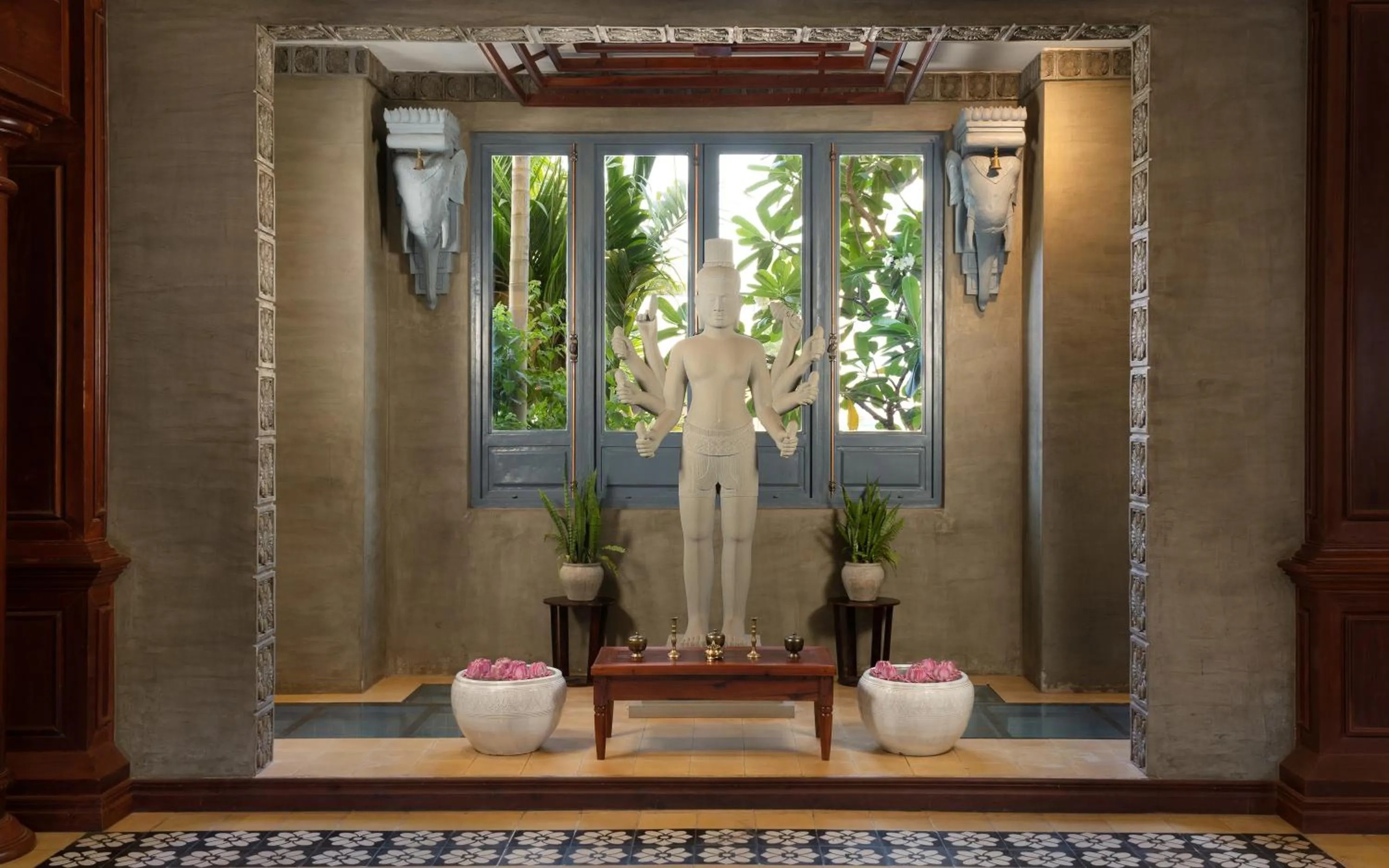 Decorative detail in The Elephant