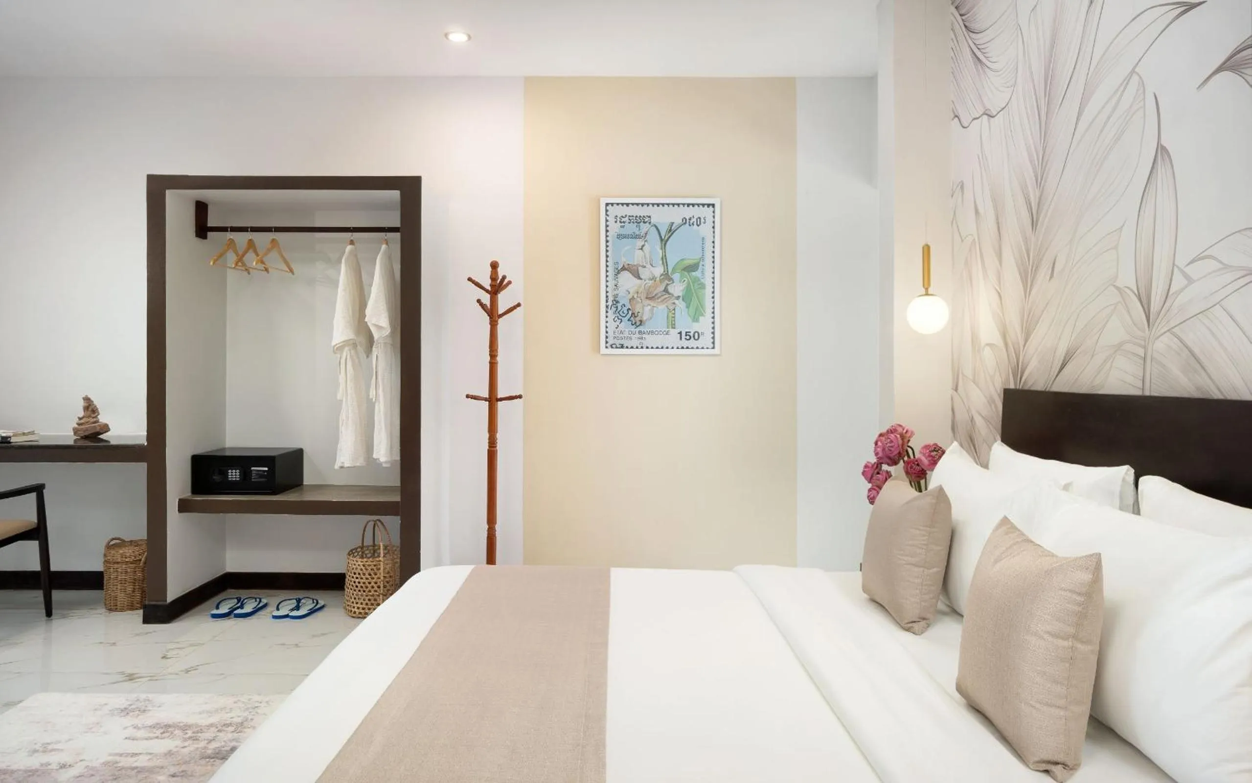 Bedroom, Bed in The Elephant