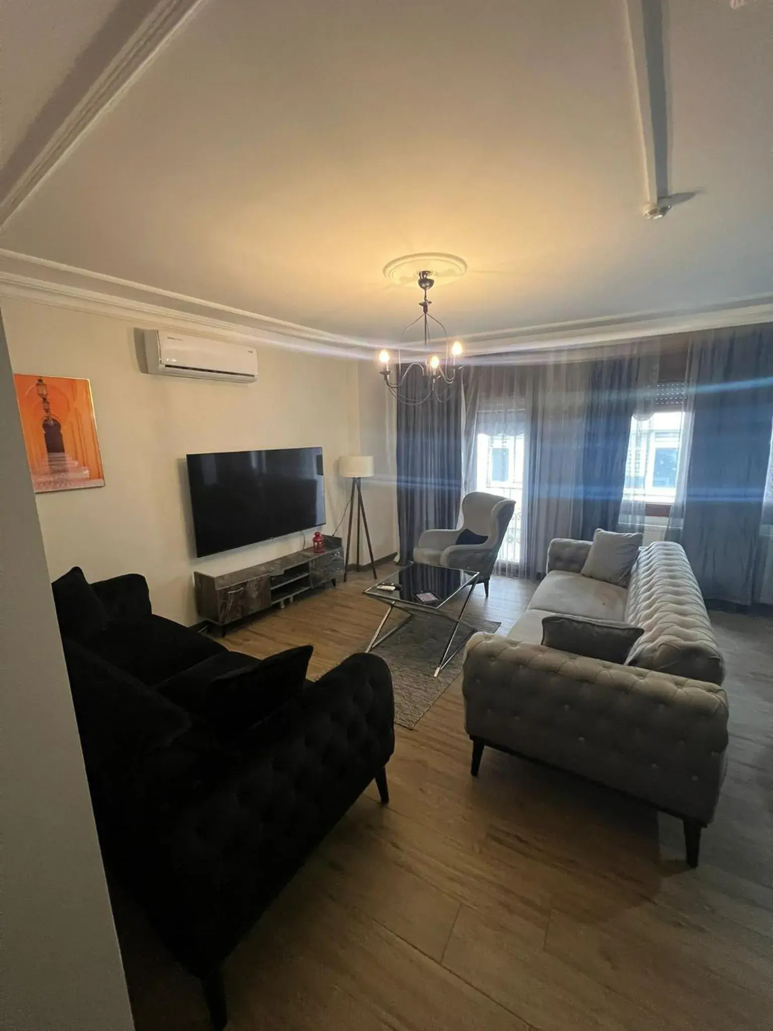 Apartment with Balcony in Solo Suites Hotel Apartment with Balcony in Solo Suites Hotel