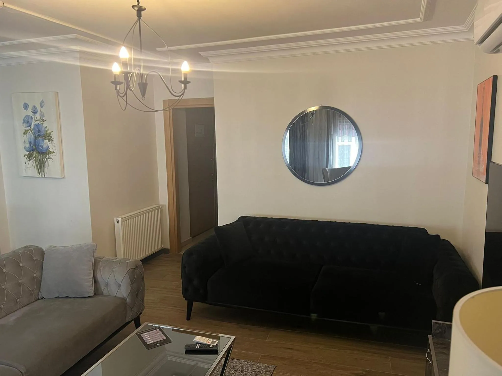 Living room in Solo Suites Hotel