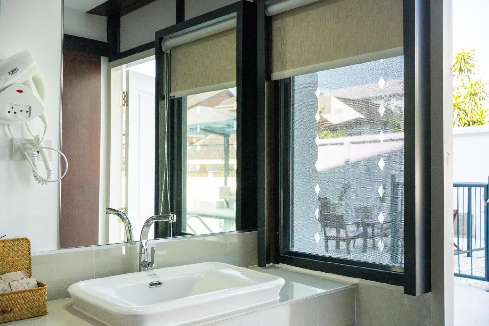 Bath in Singharaj Boutique Hotel Bath in Singharaj Boutique Hotel