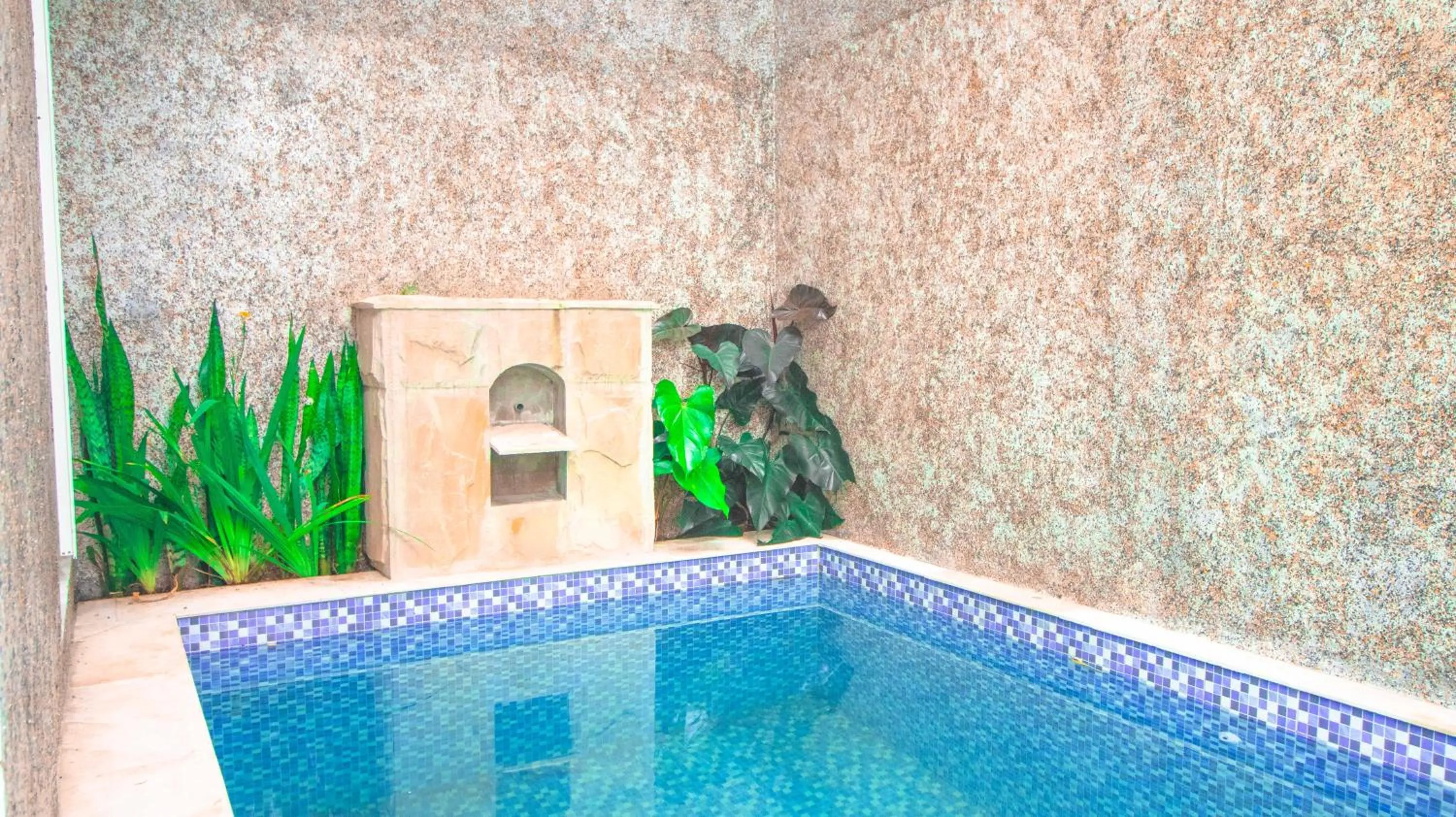 Villa Evergreen with Private Pool and Karaoke