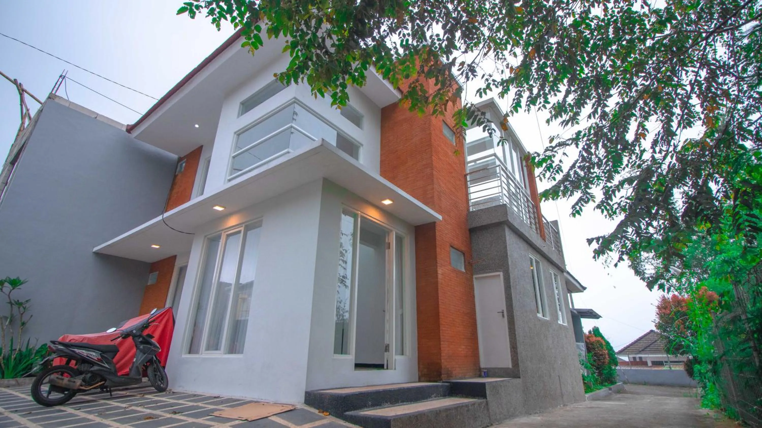 Villa Evergreen with Private Pool and Karaoke