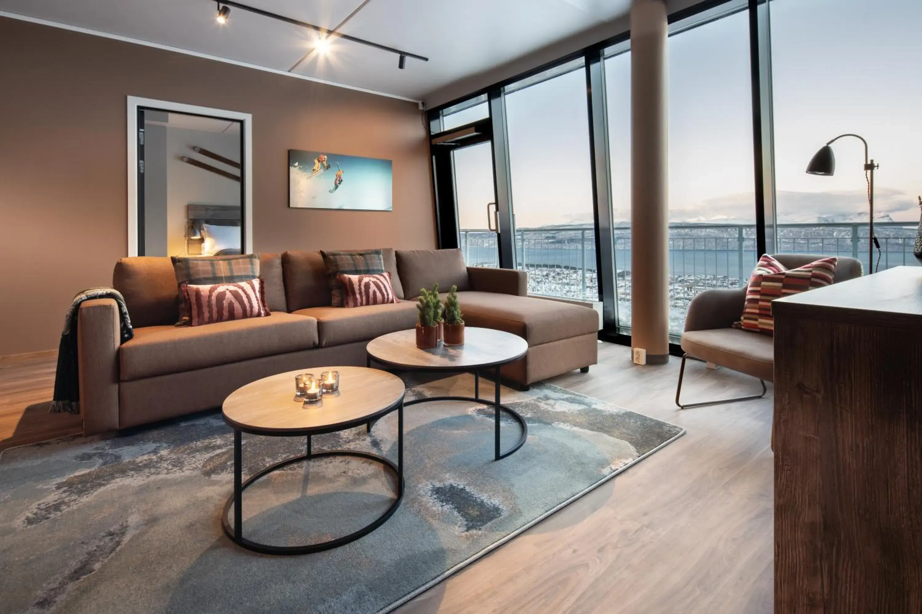 Two-Bedroom Suite in Basecamp Narvik Two-Bedroom Suite in Basecamp Narvik