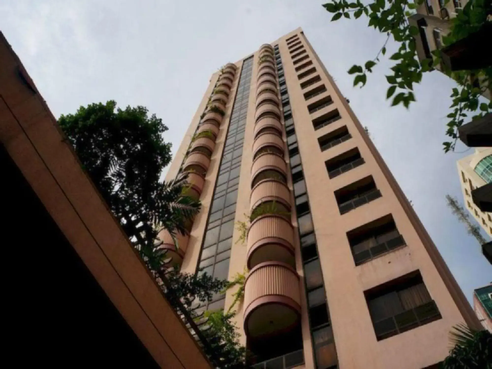 Property building in Sunette Tower Makati Property building in Sunette Tower Makati