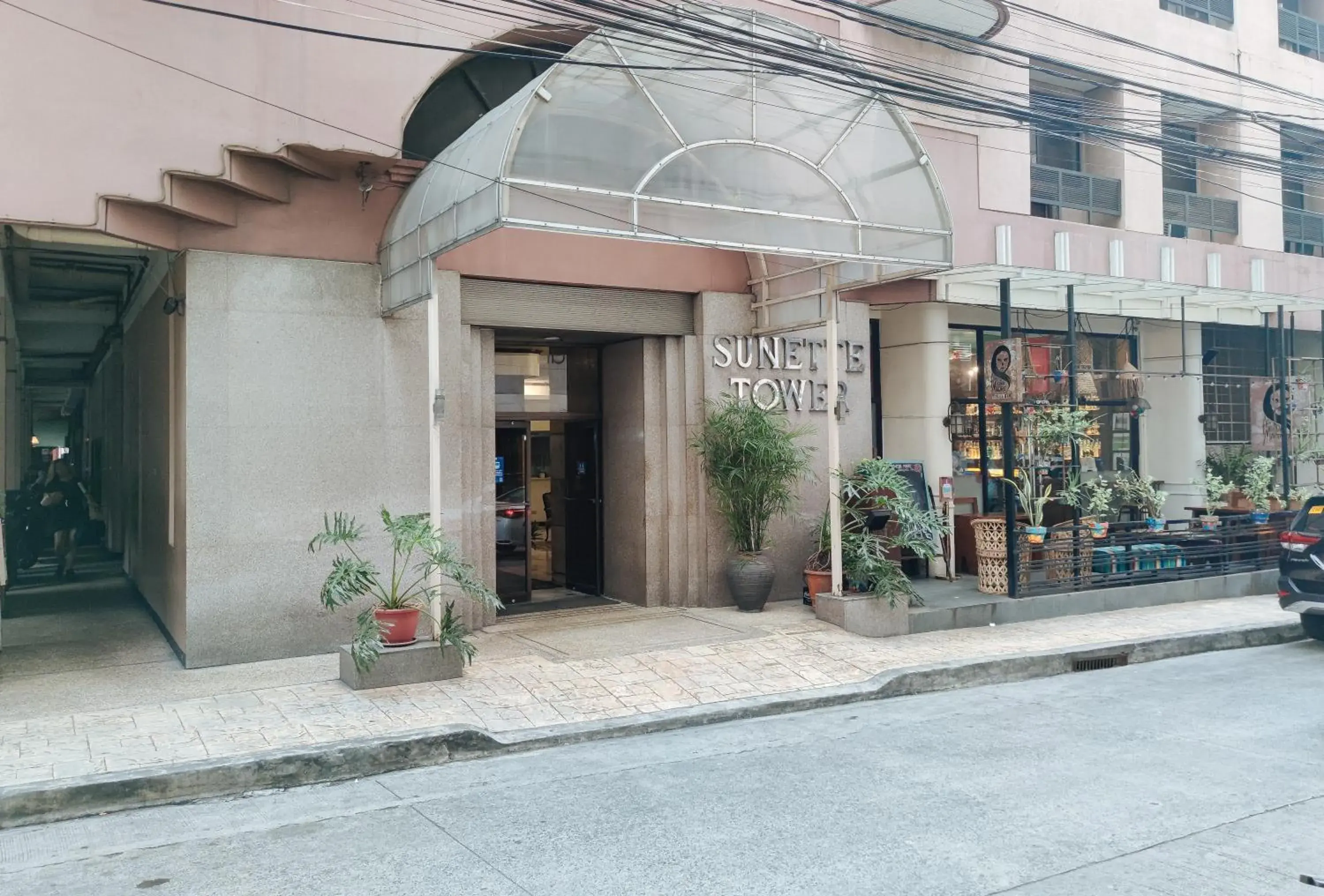 Property building in Sunette Tower Makati Property building in Sunette Tower Makati