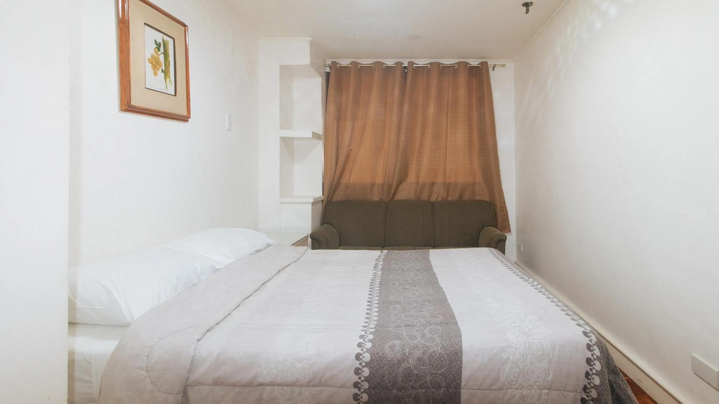 Bed in Sunette Tower Makati