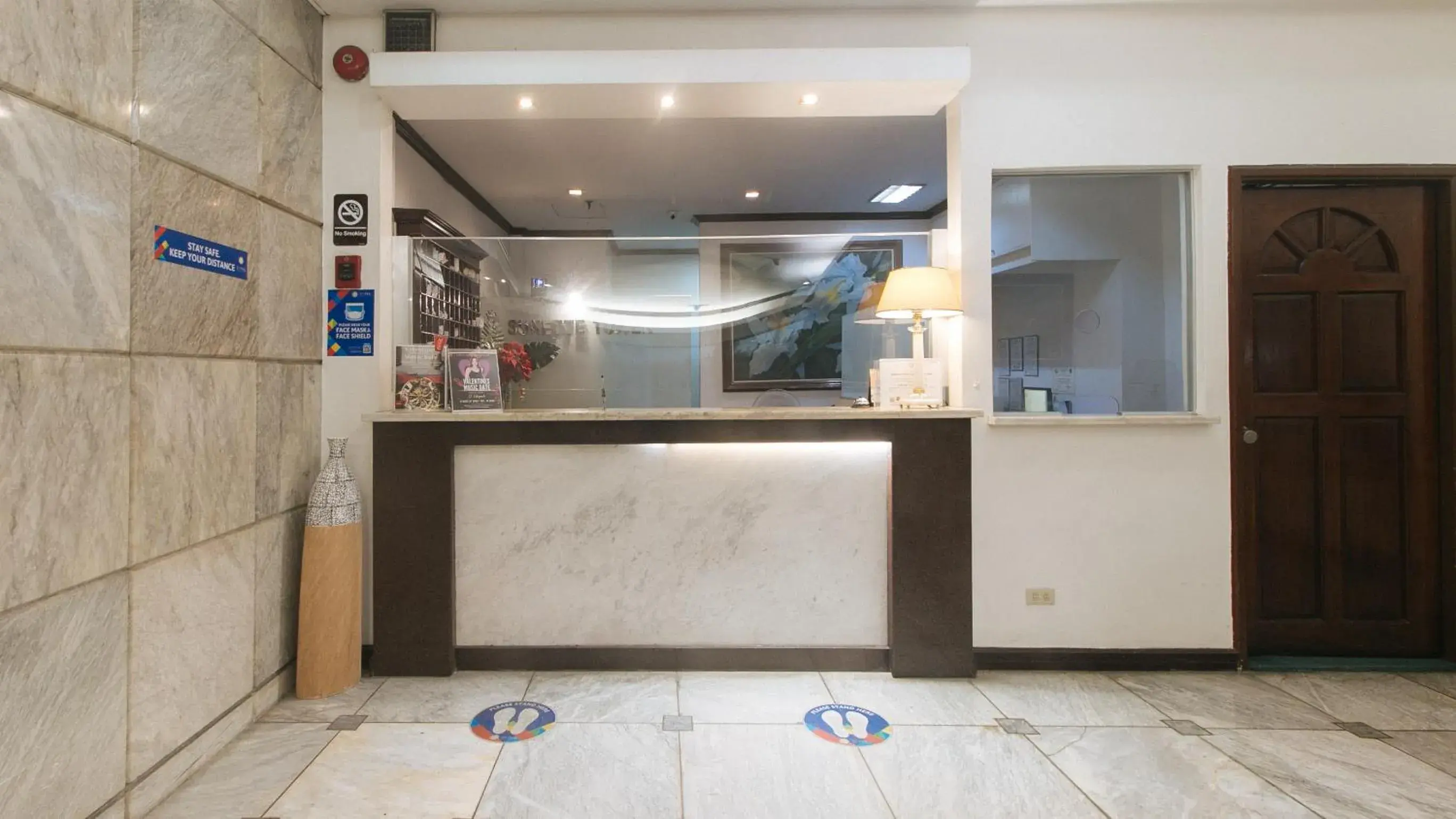 Lobby or reception in Sunette Tower Makati Lobby or reception in Sunette Tower Makati