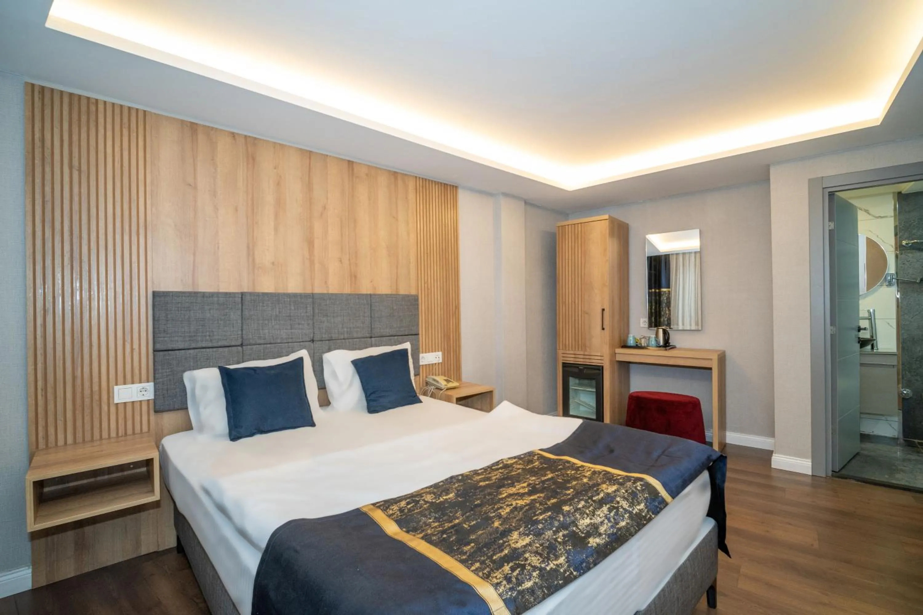 Photo of the whole room, Bed in Hotel Martin