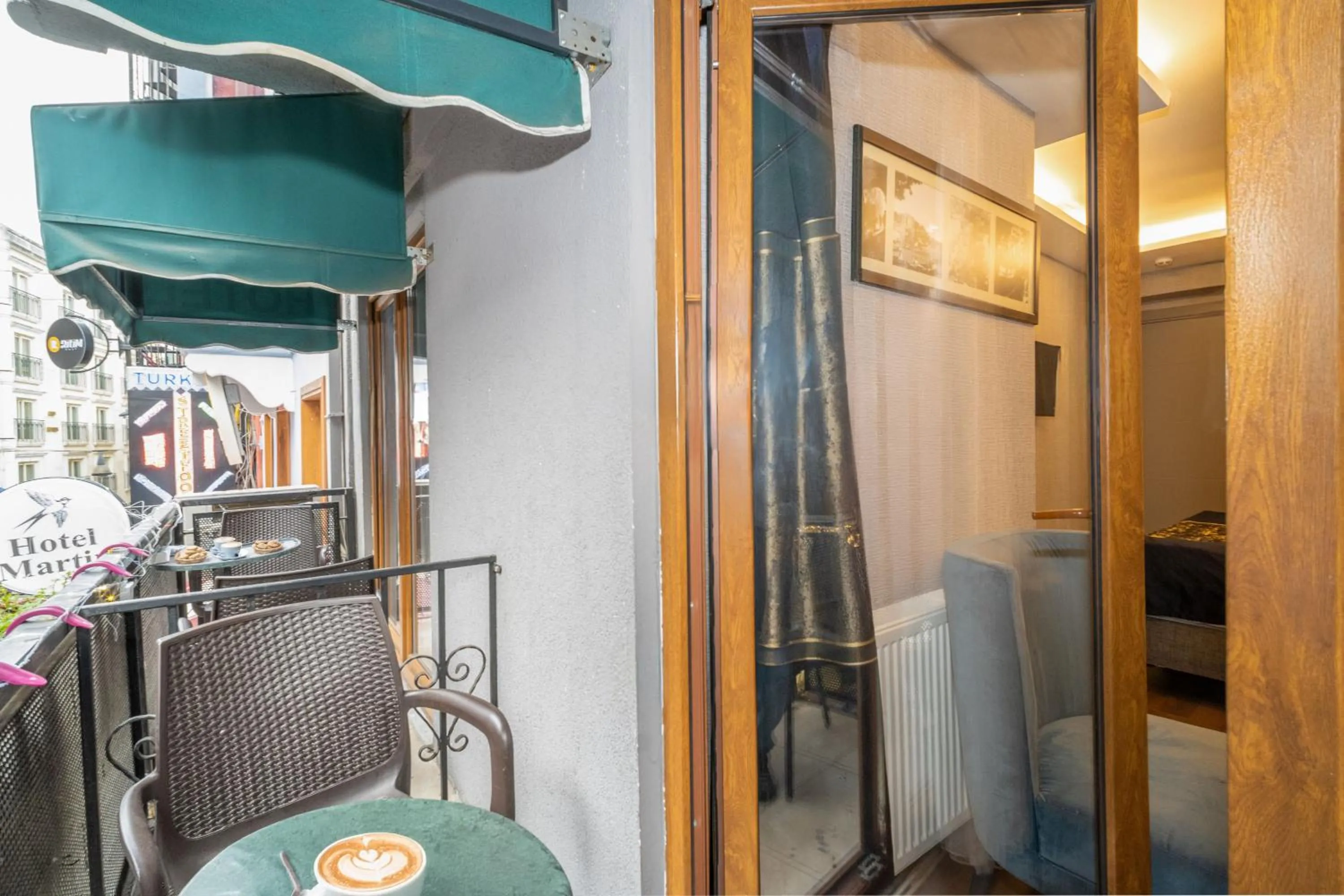 Balcony/Terrace in Hotel Martin