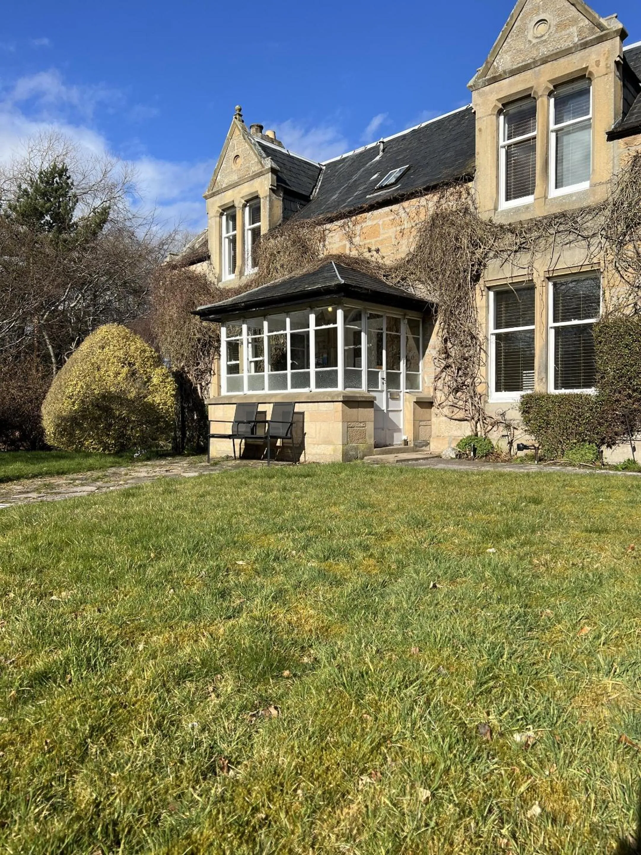 Garden in St Duthus Villa Guesthouse