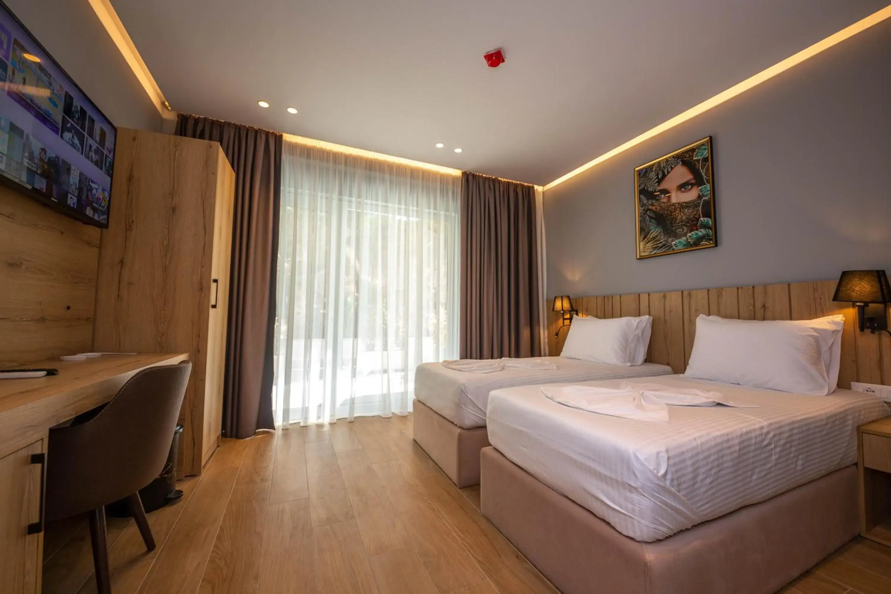 Double or Twin Room with Partial Sea View - Ground Floor in Azure Inn Hotel Double or Twin Room with Partial Sea View - Ground Floor in Azure Inn Hotel