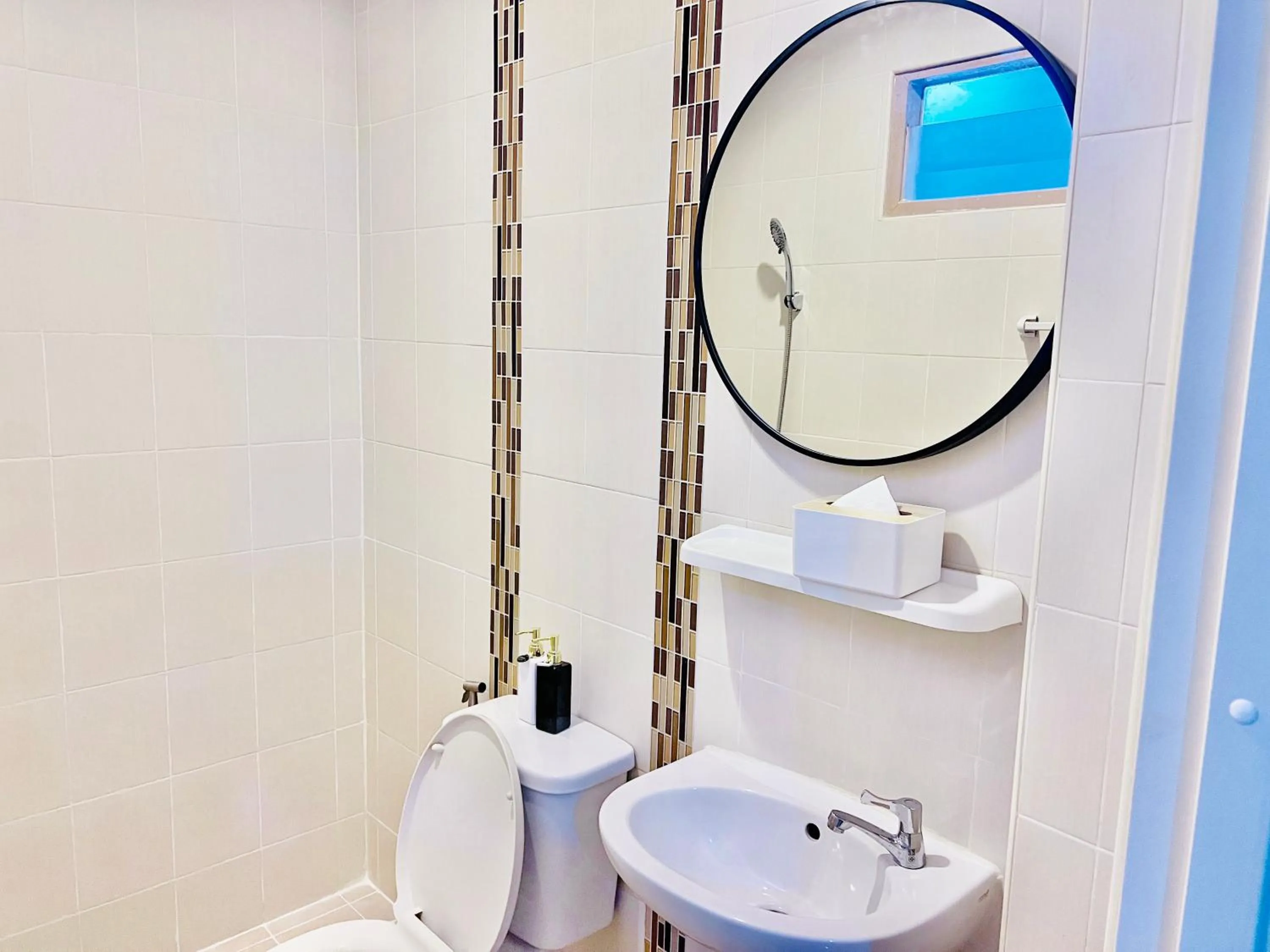 The Sunset Bangsaen Hotel