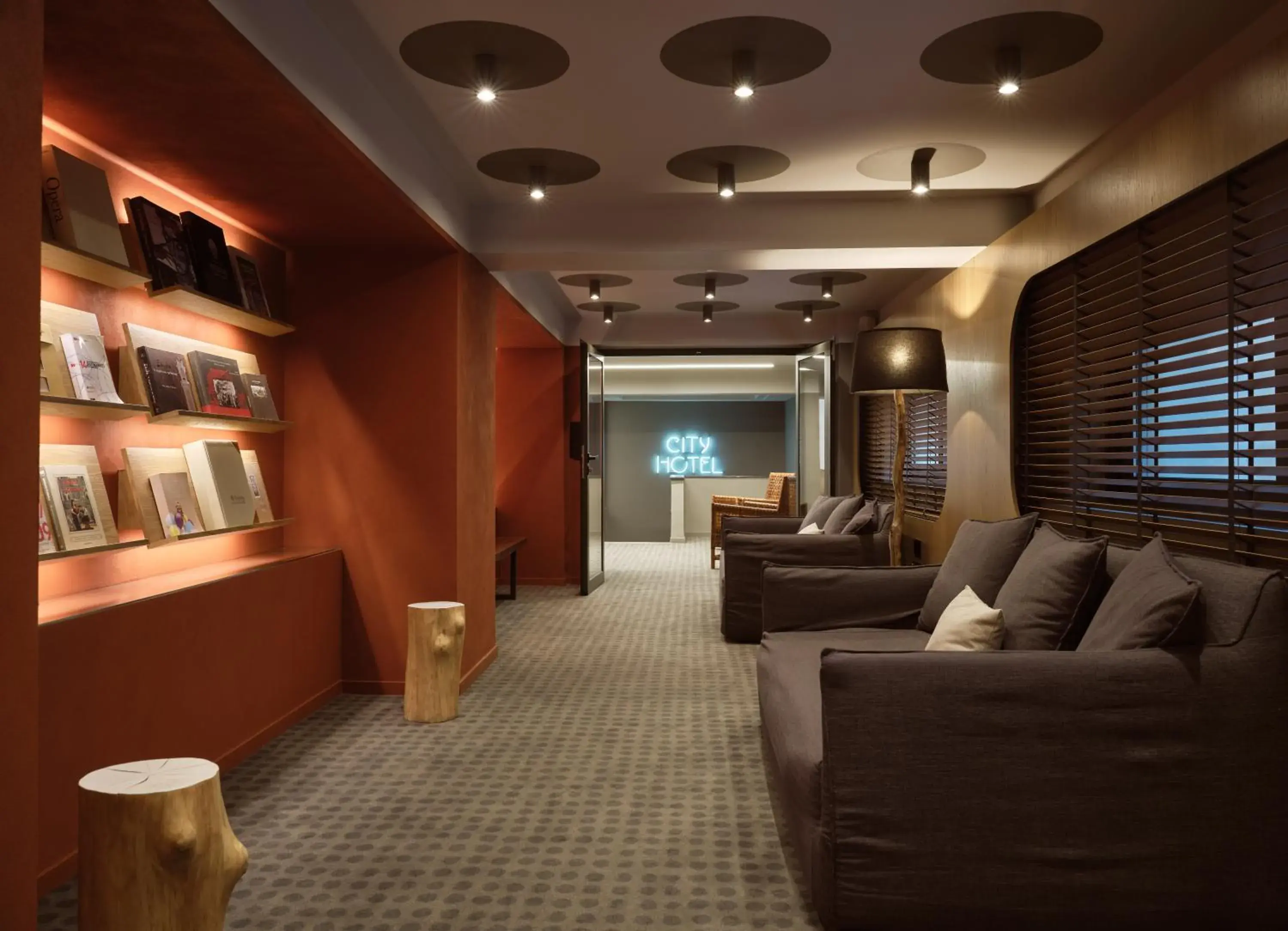 Lounge or bar in City Hotel Thessaloniki Lounge or bar in City Hotel Thessaloniki