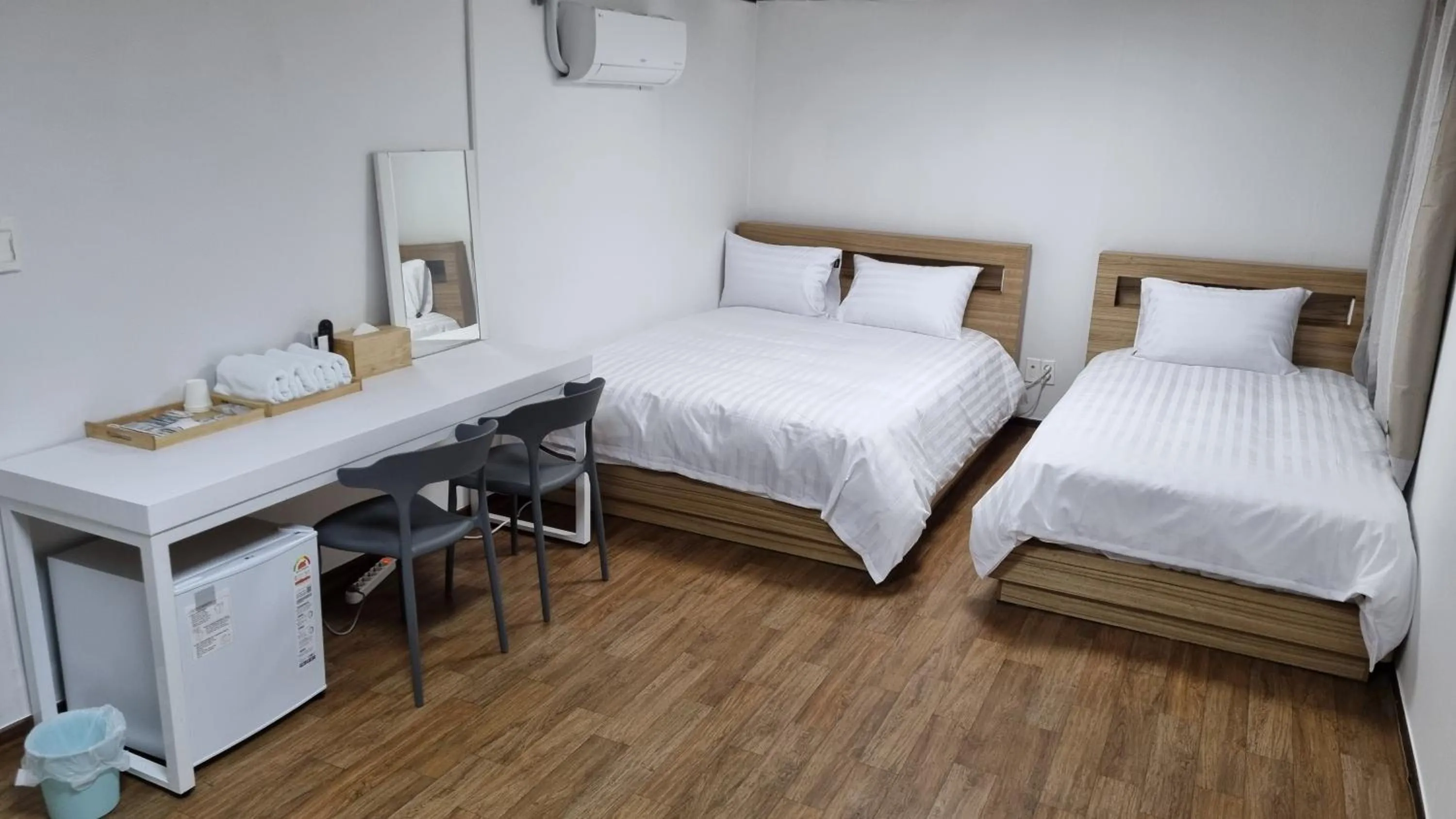 Bed in The Oakra Hotel