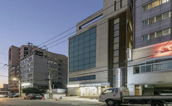 Property building in The Oakra Hotel