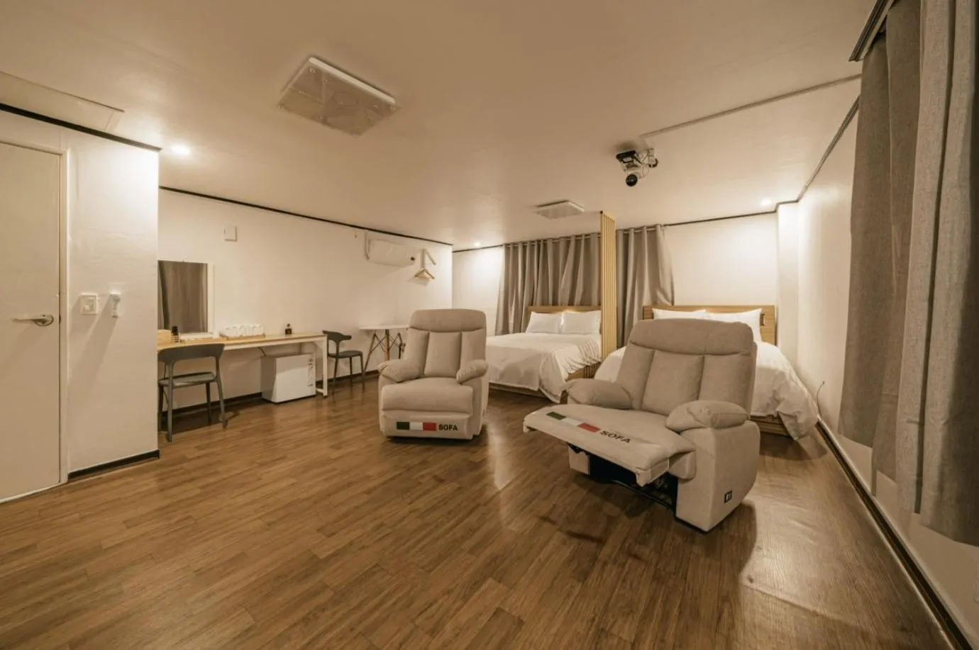 Bed in The Oakra Hotel