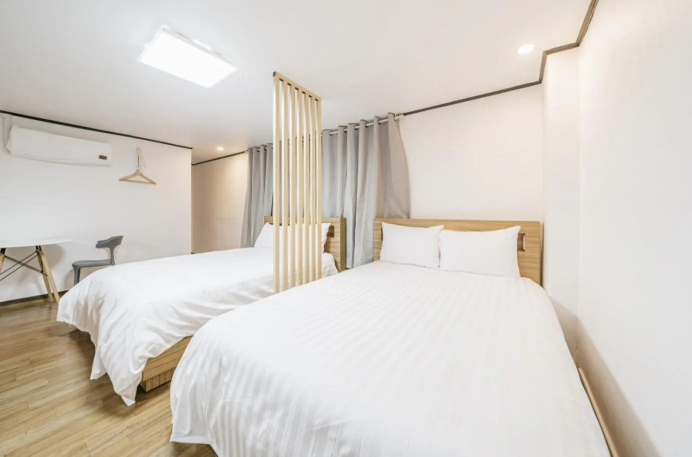 Bed in The Oakra Hotel