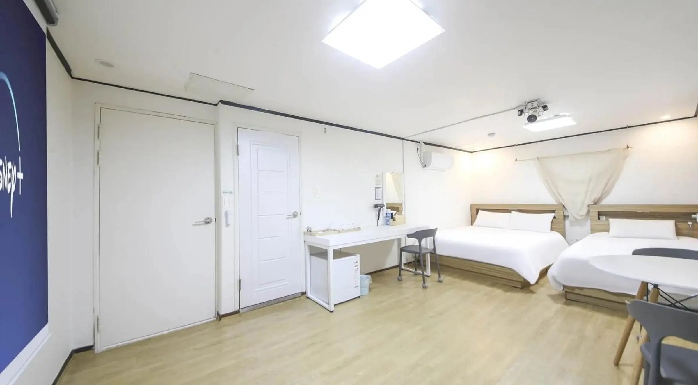 Photo of the whole room, Bed in The Oakra Hotel Photo of the whole room, Bed in The Oakra Hotel