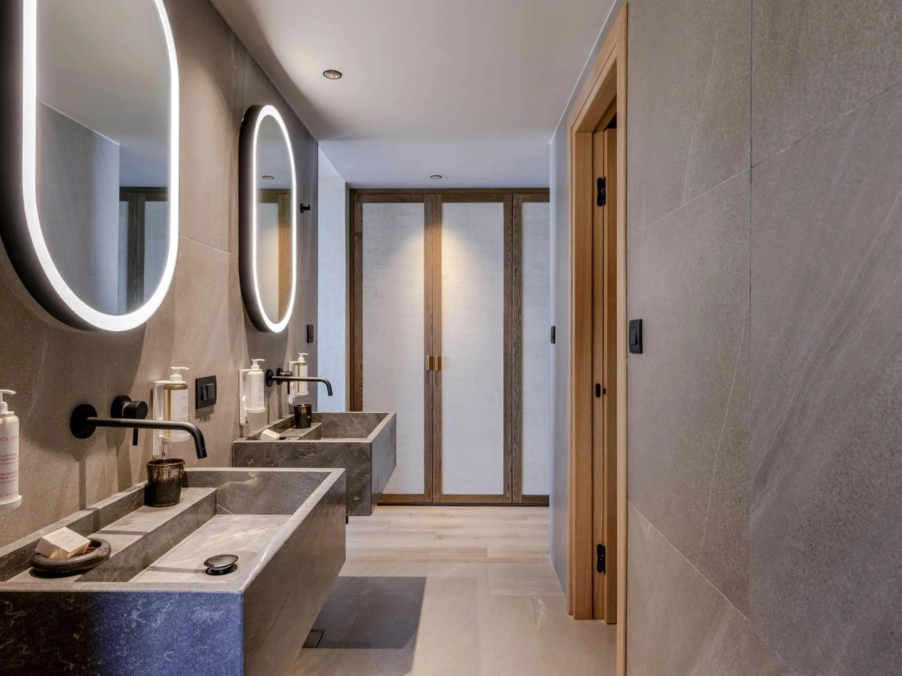 Bedroom in NIKO Seaside Resort MGallery