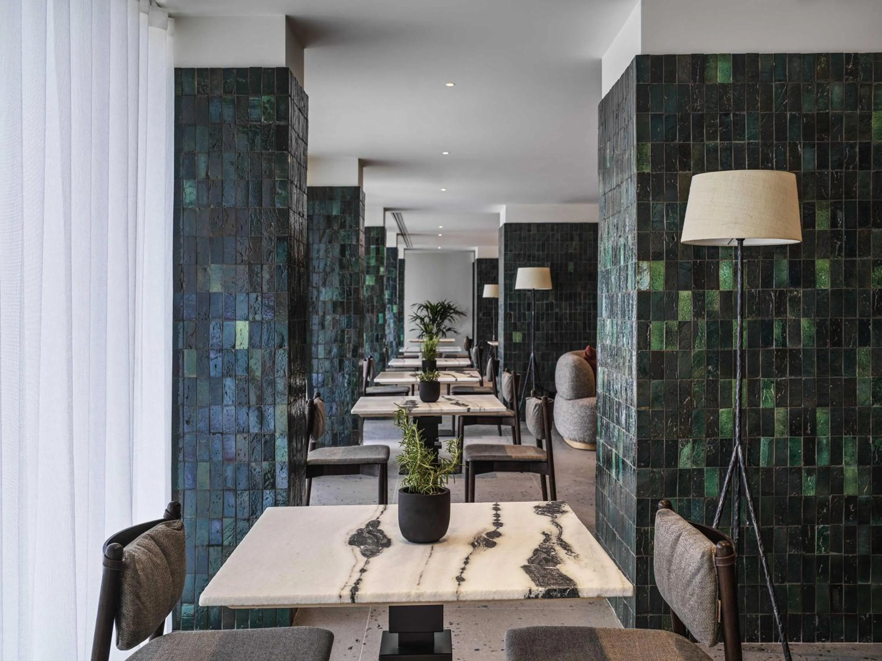 Restaurant/places to eat in NIKO Seaside Resort MGallery