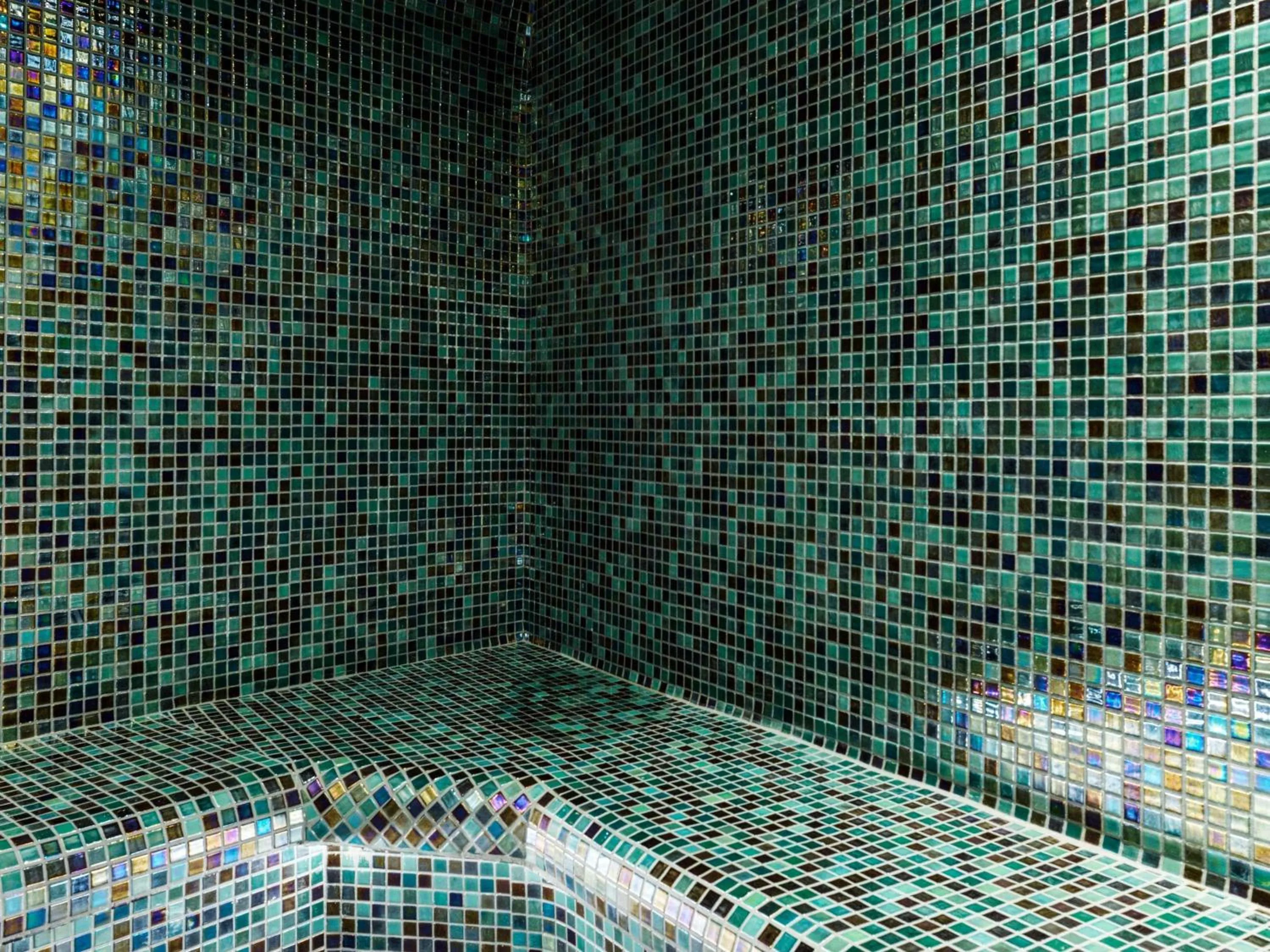 Spa and wellness centre/facilities in NIKO Seaside Resort MGallery