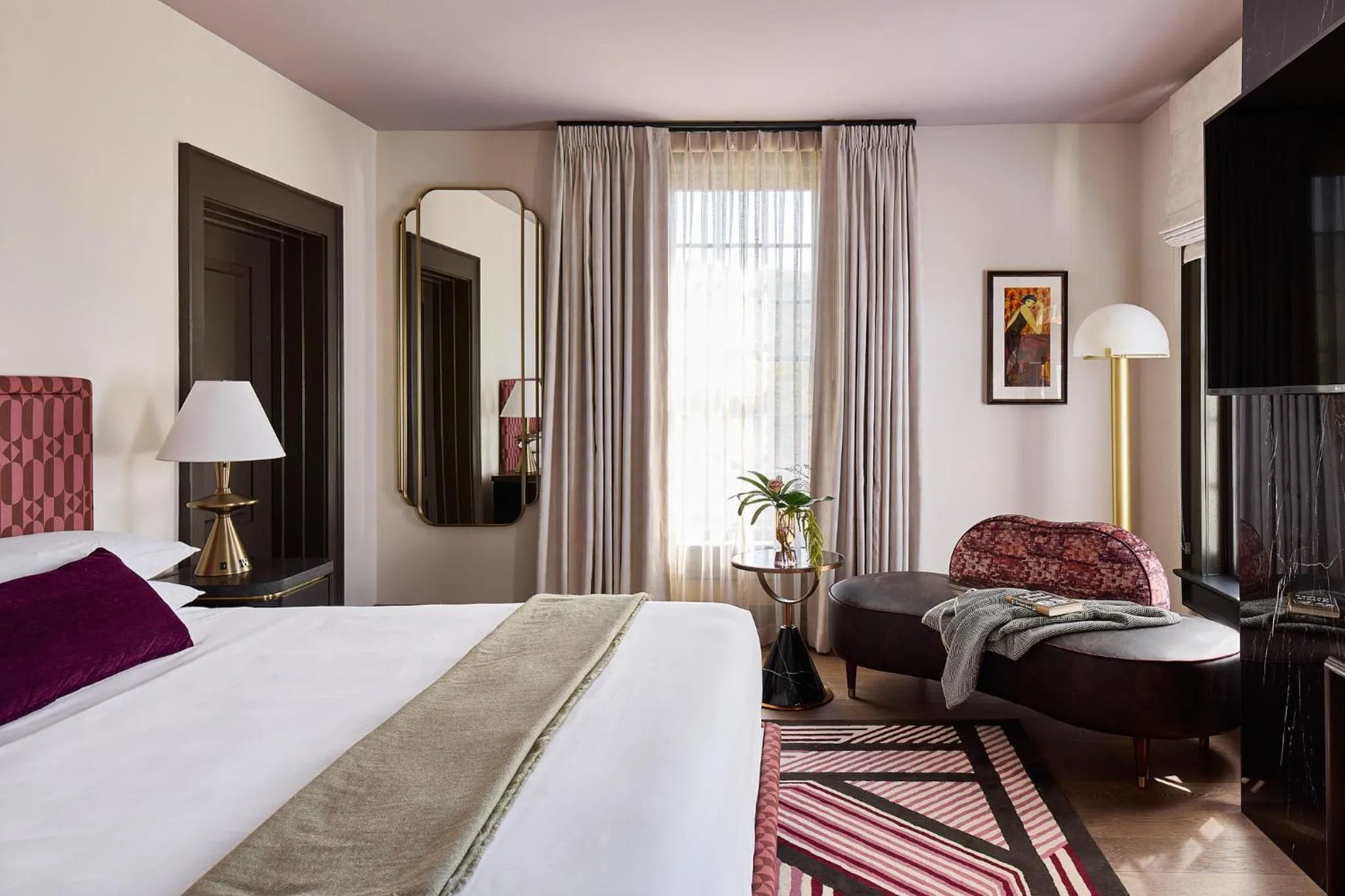 Bed in Zelda Dearest