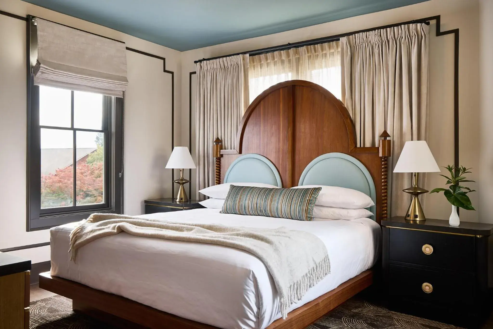 Redbud Junior Suite in Zelda Dearest Redbud Junior Suite in Zelda Dearest