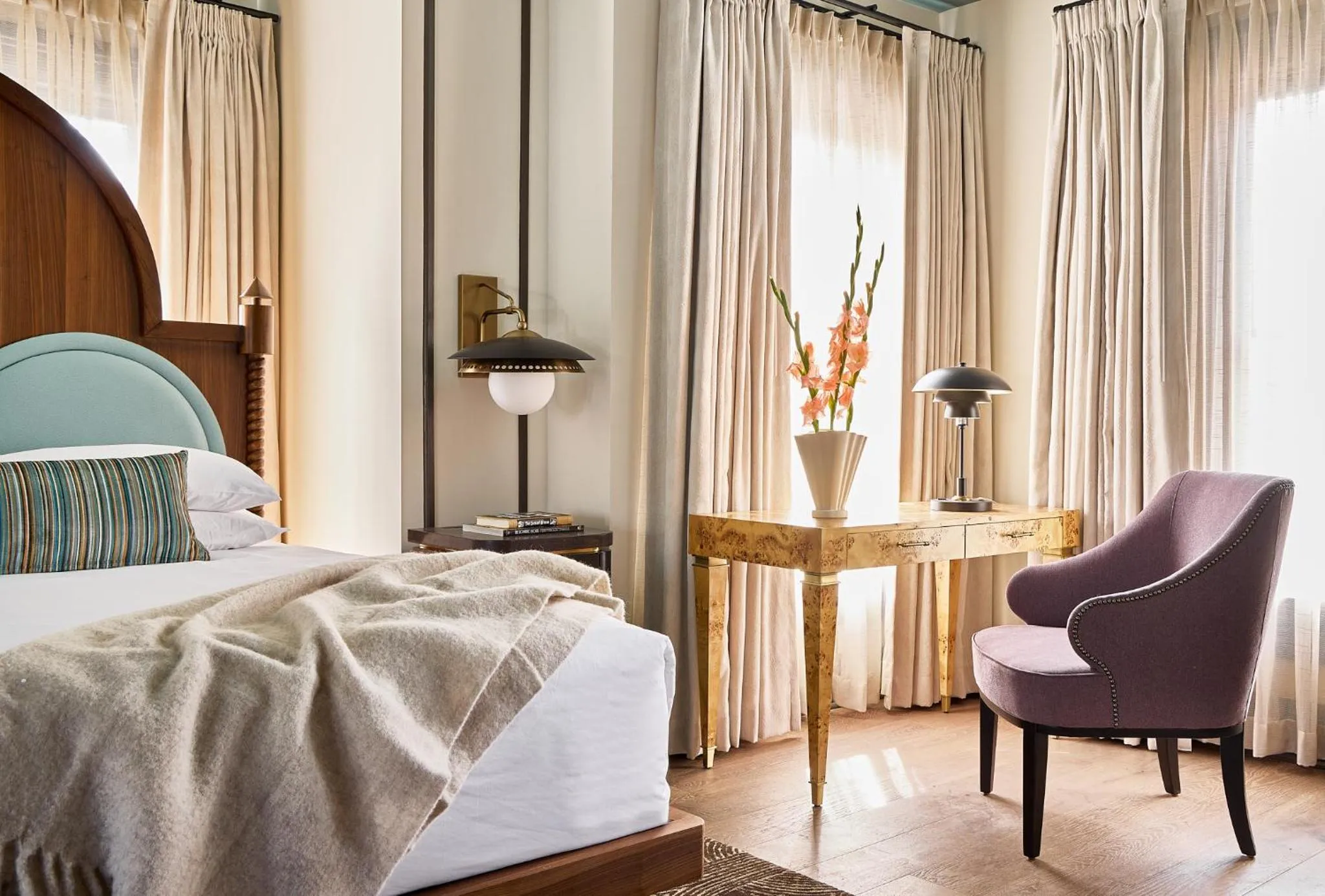 Bed in Zelda Dearest